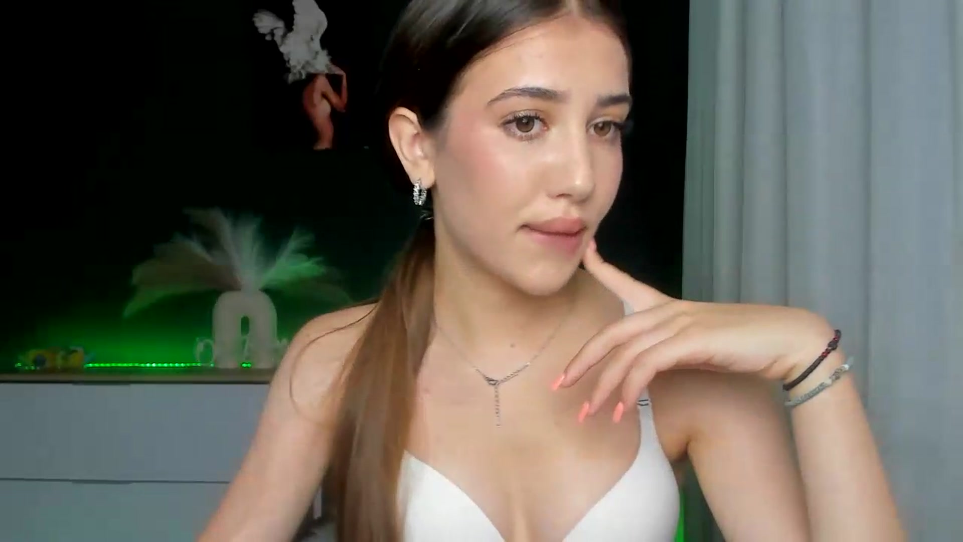Gallery image thumbnail from AlexaPirs's myfreecams stream on, 07/14/2026, 12:51 image 7 of 20