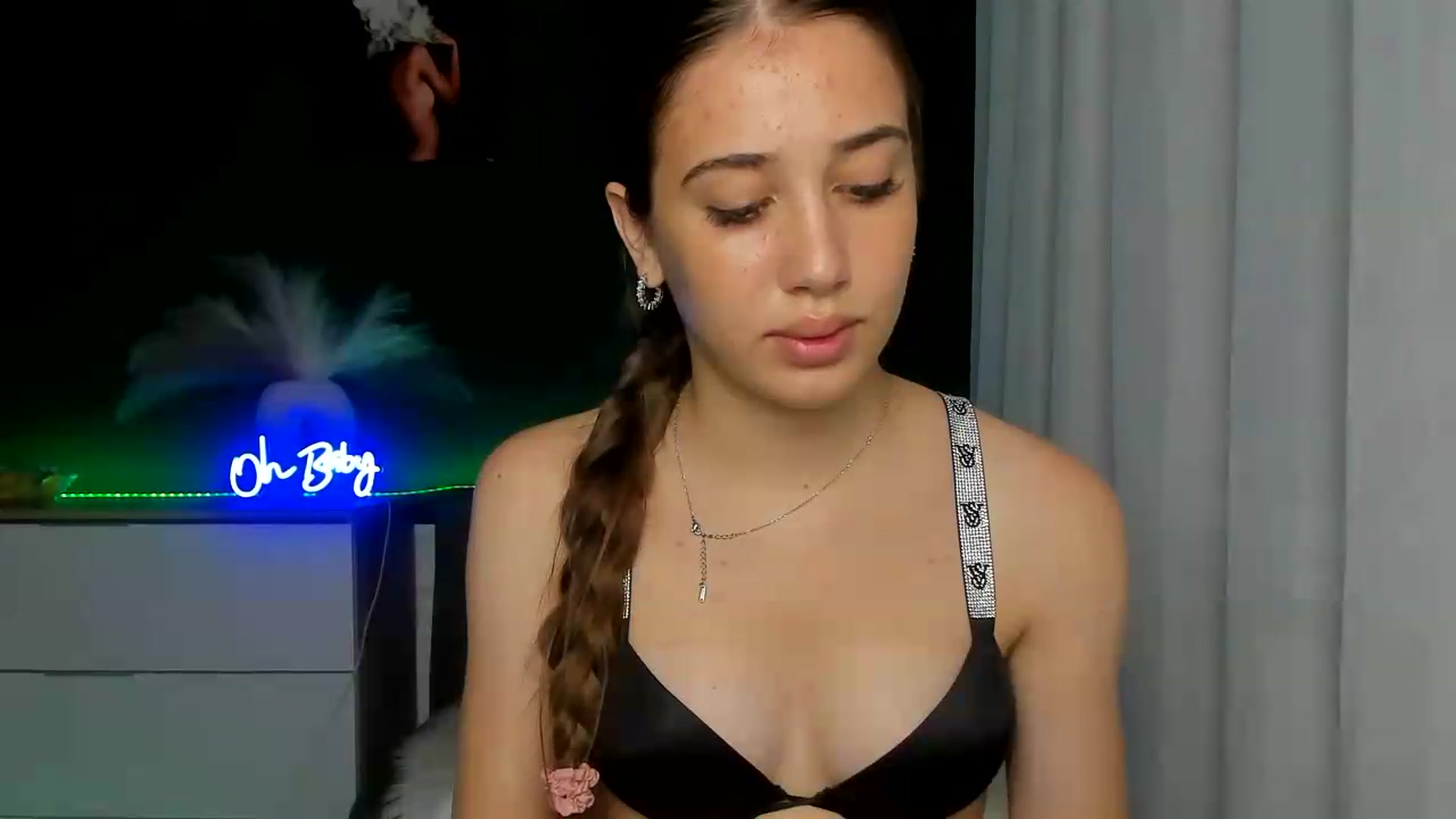 Gallery image thumbnail from AlexaPirs's myfreecams stream on, 07/15/2026, 14:52 image 18 of 20