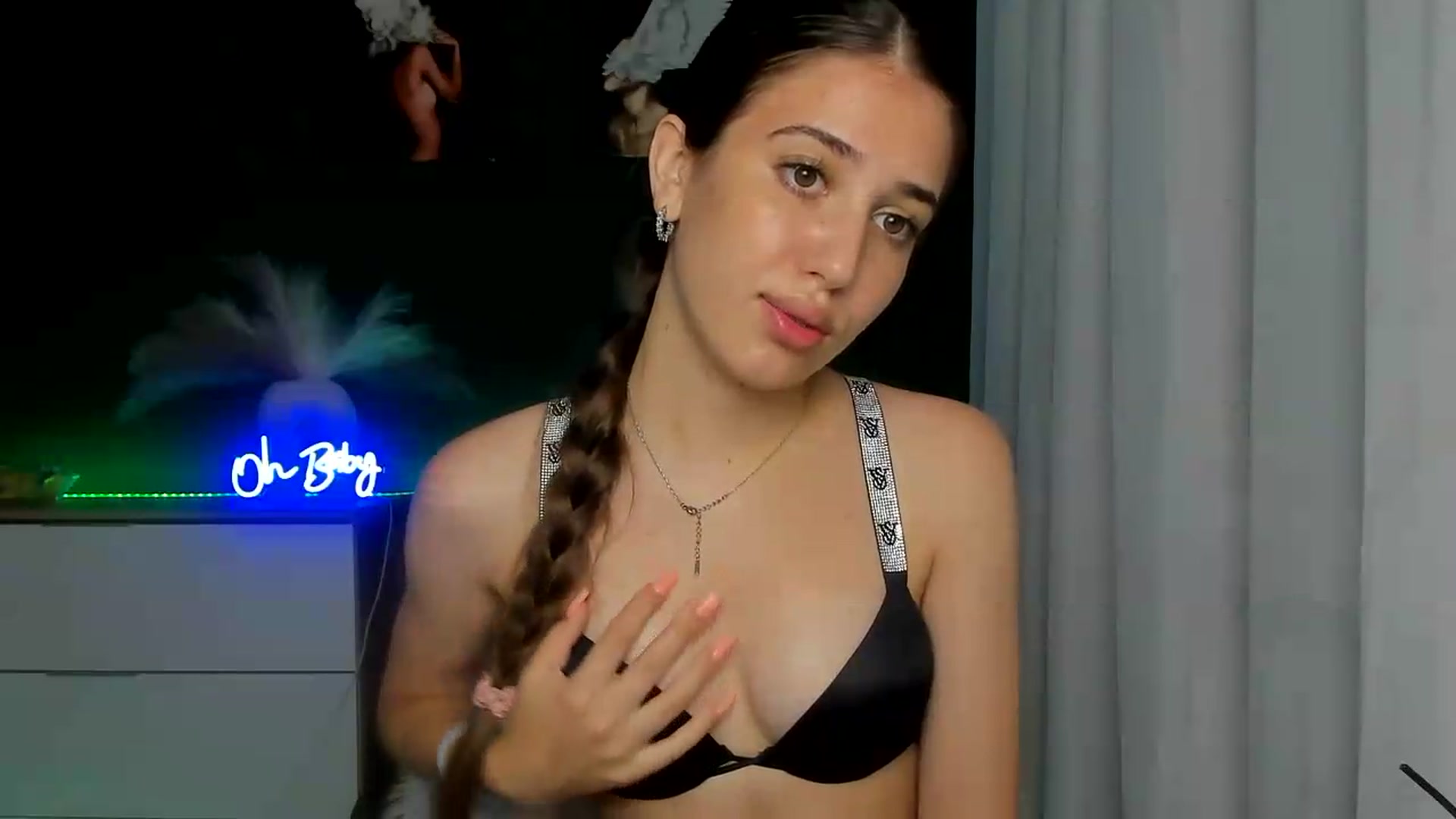 Gallery image thumbnail from AlexaPirs's myfreecams stream on, 07/15/2026, 14:52 image 3 of 20