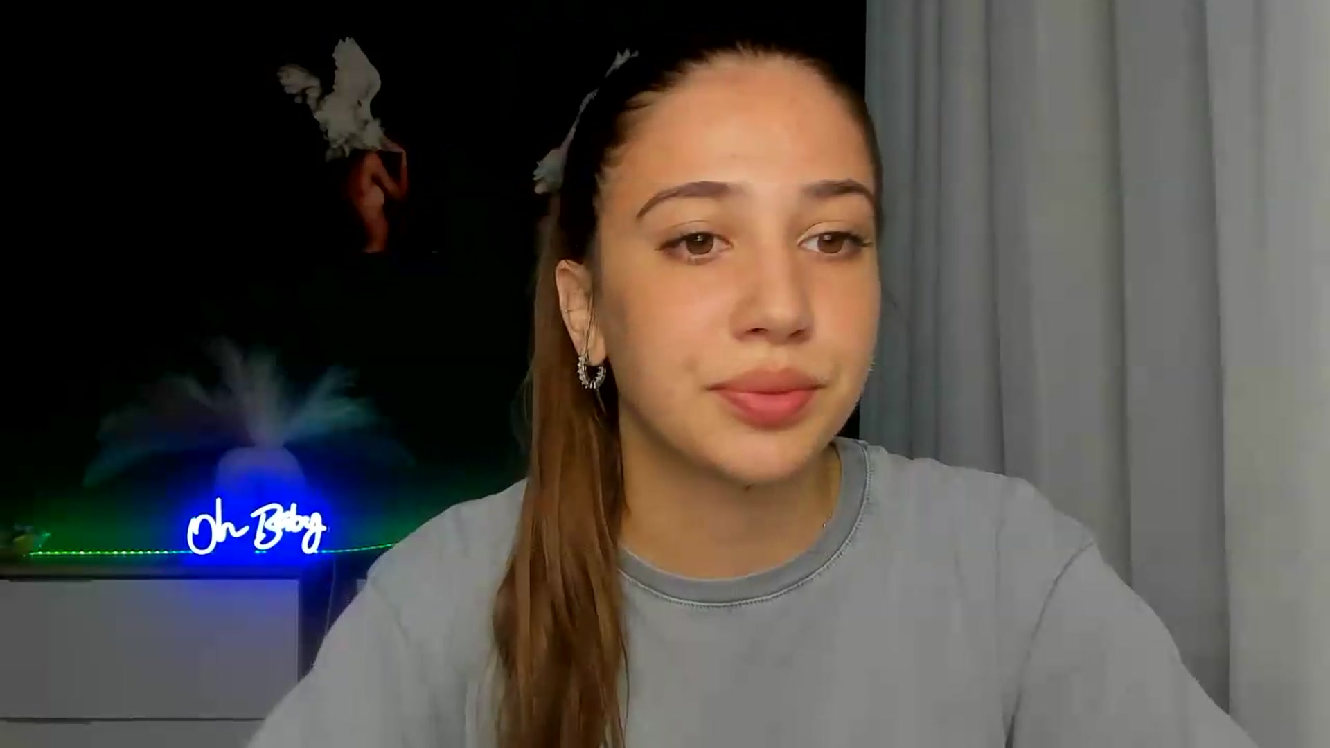 Gallery image thumbnail from AlexaPirs's myfreecams stream on, 07/16/2026, 12:34 image 6 of 20
