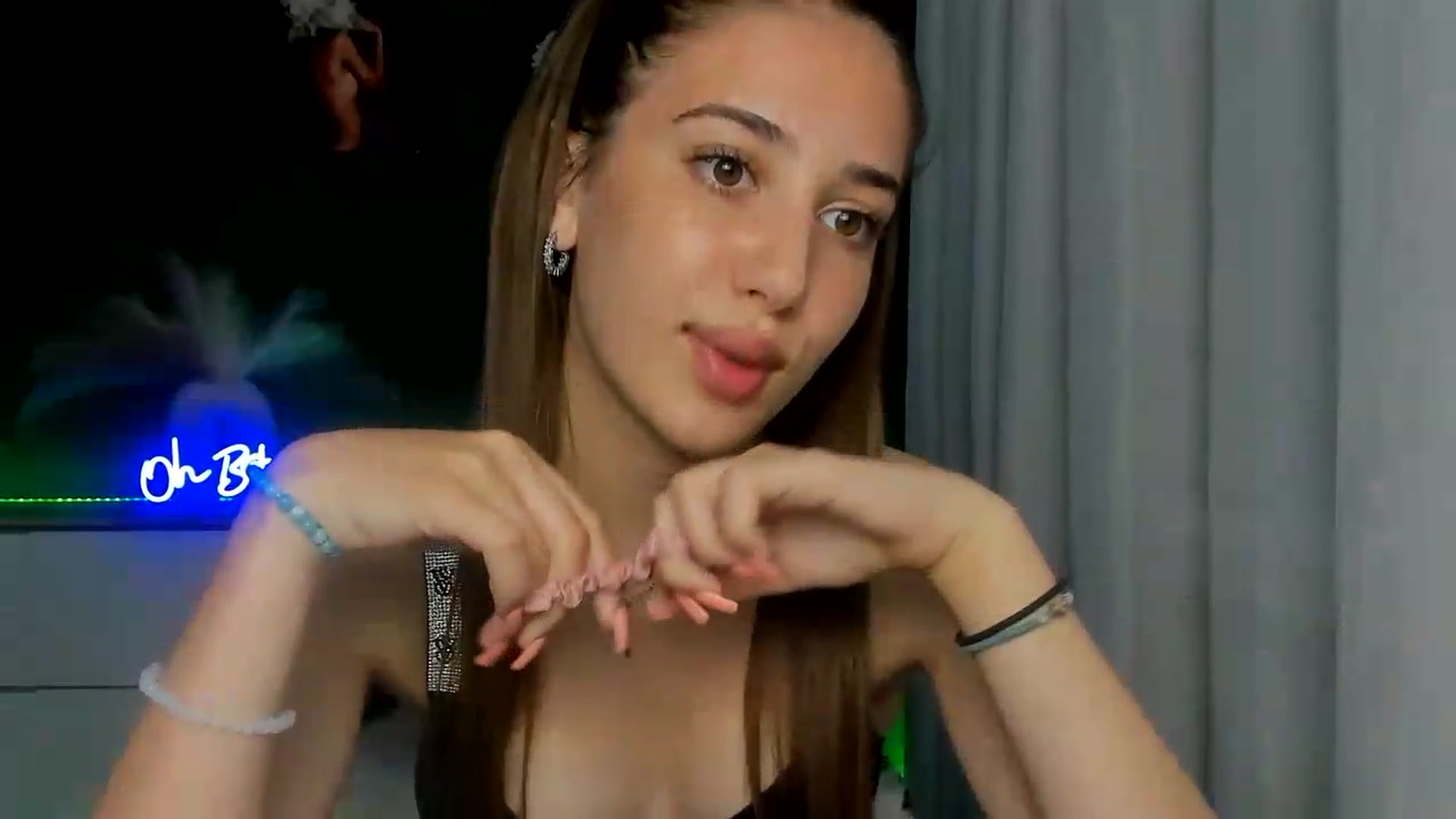Gallery image thumbnail from AlexaPirs's myfreecams stream on, 07/16/2026, 15:28 image 8 of 20