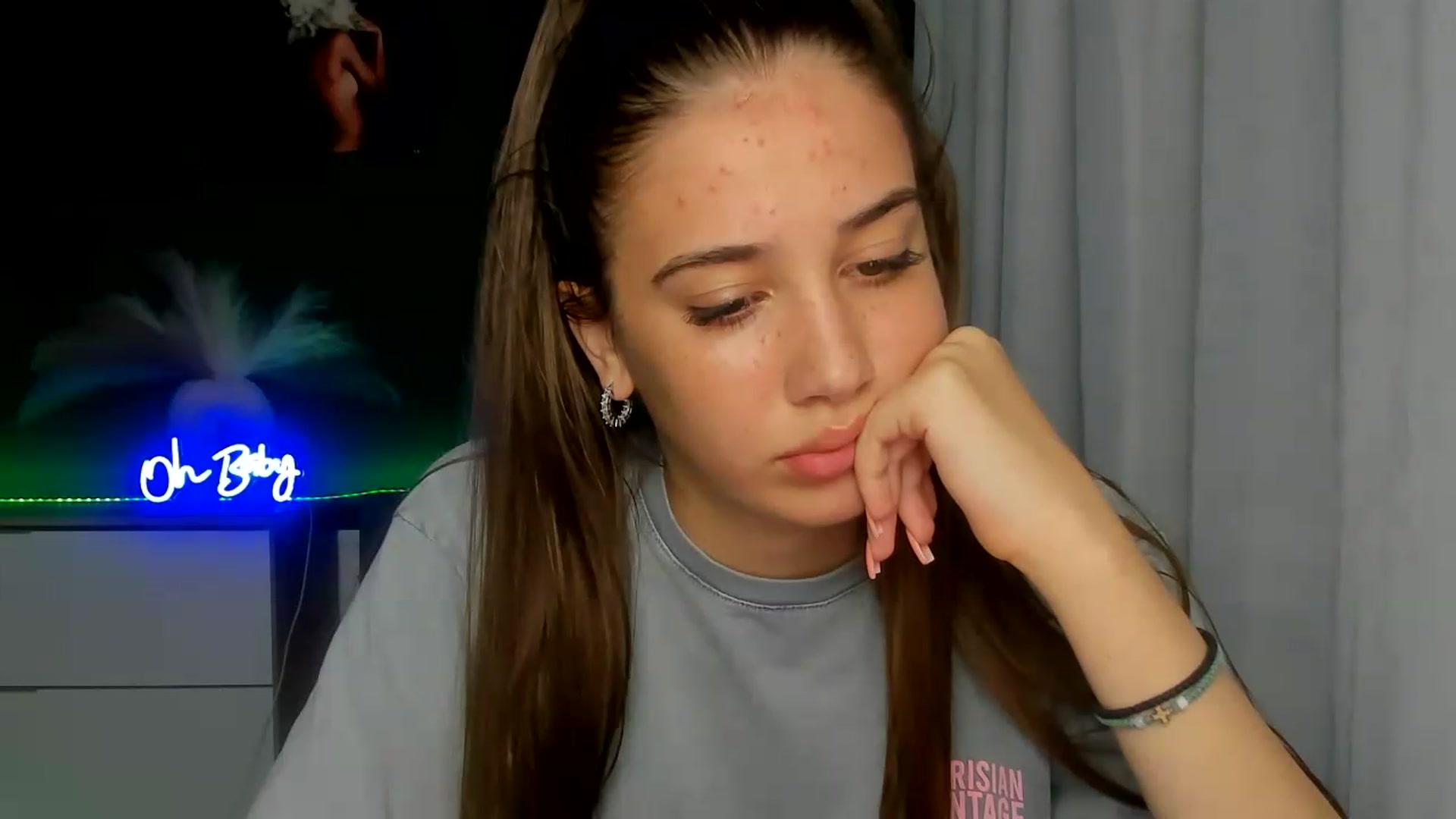 Gallery image thumbnail from AlexaPirs's myfreecams stream on, 07/16/2026, 16:25 image 10 of 20