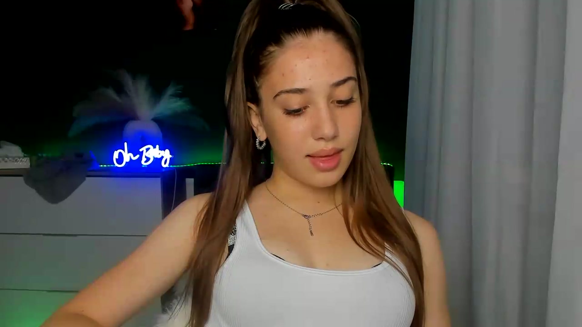 Gallery image thumbnail from AlexaPirs's myfreecams stream on, 07/17/2026, 13:24 image 3 of 20