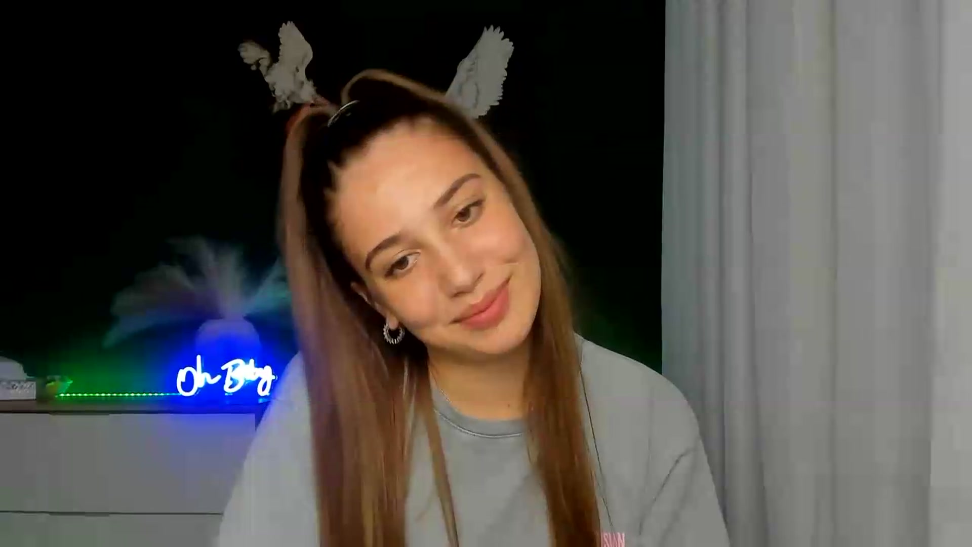 Gallery image thumbnail from AlexaPirs's myfreecams stream on, 07/17/2026, 16:47 image 15 of 20
