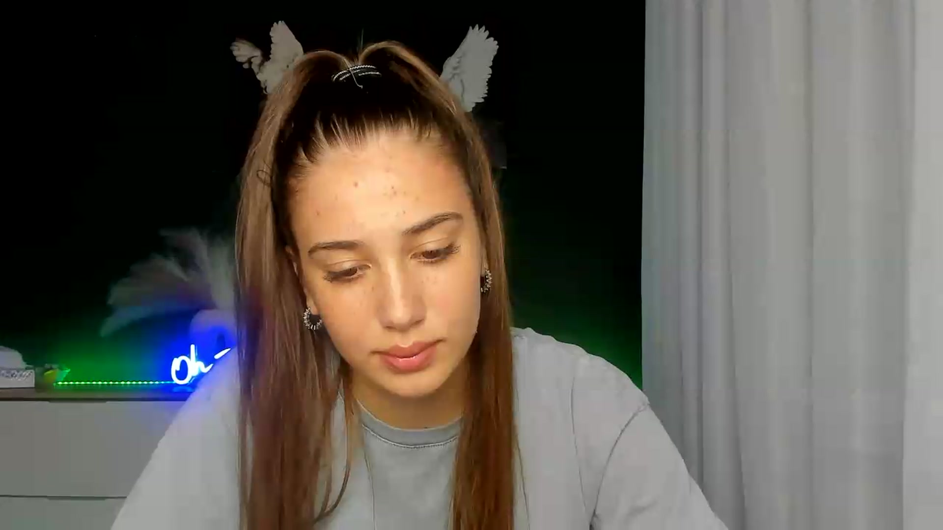 Gallery image thumbnail from AlexaPirs's myfreecams stream on, 07/17/2026, 16:47 image 7 of 20