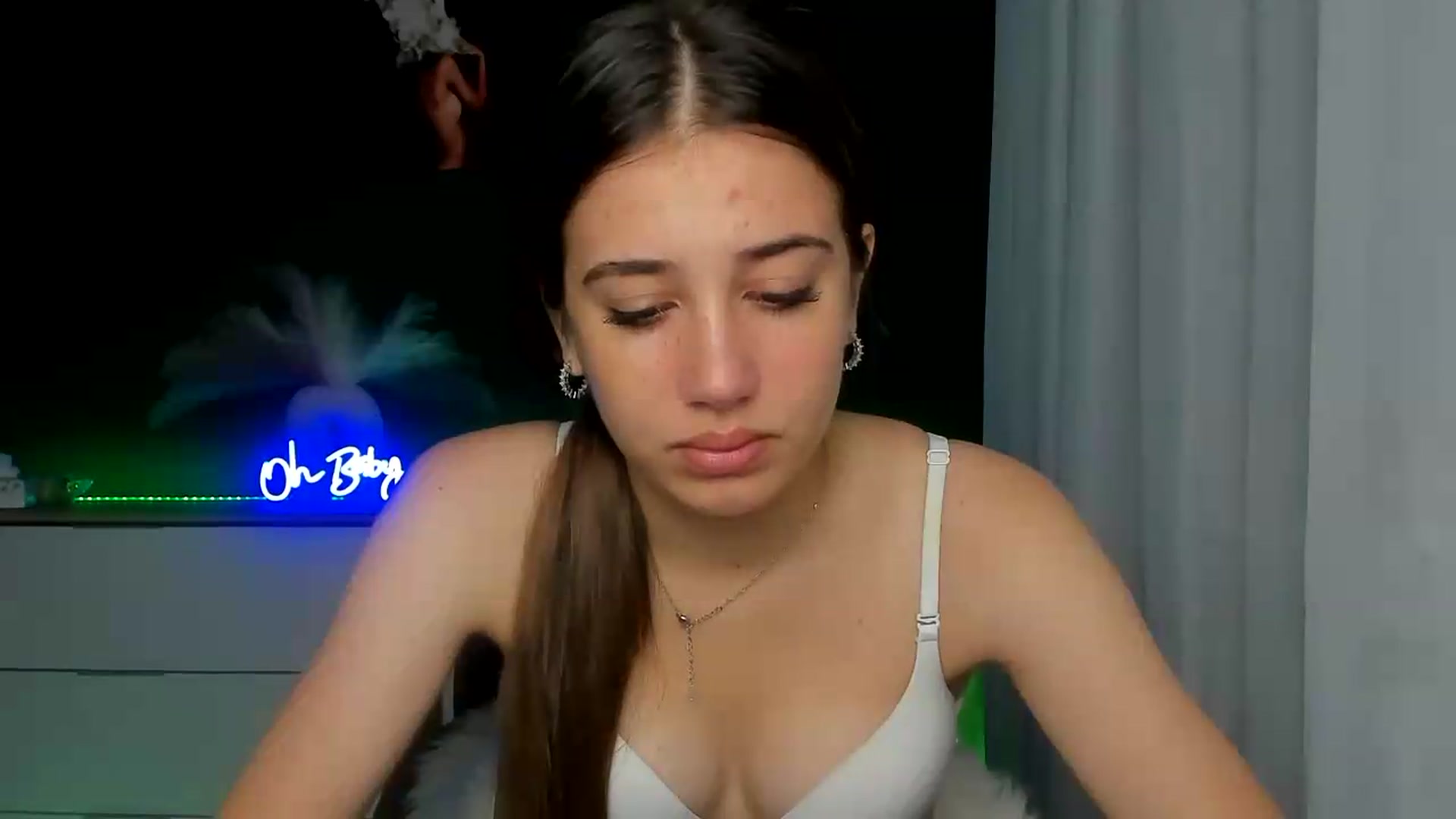Gallery image thumbnail from AlexaPirs's myfreecams stream on, 07/20/2026, 14:23 image 13 of 20