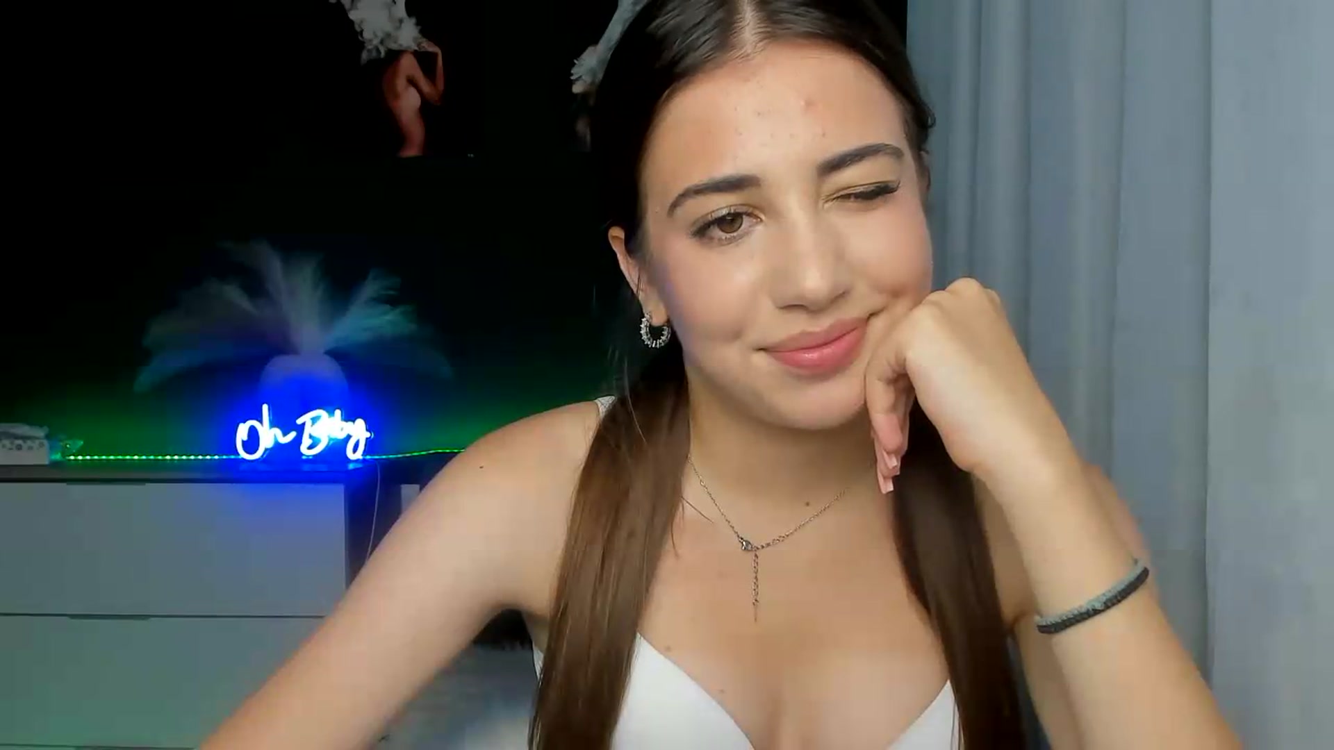 Gallery image thumbnail from AlexaPirs's myfreecams stream on, 07/20/2026, 16:48 image 15 of 20