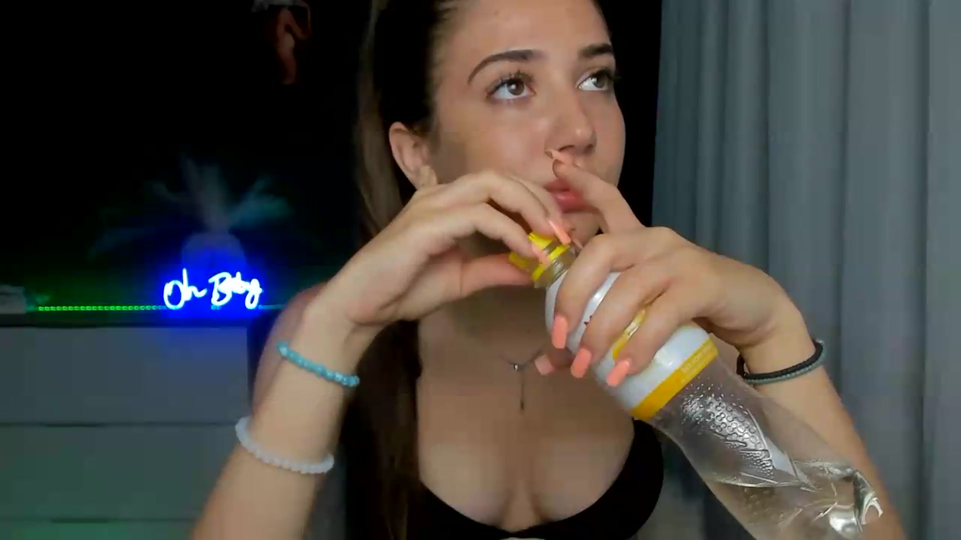 Gallery image thumbnail from AlexaPirs's myfreecams stream on, 07/23/2026, 13:51 image 18 of 20