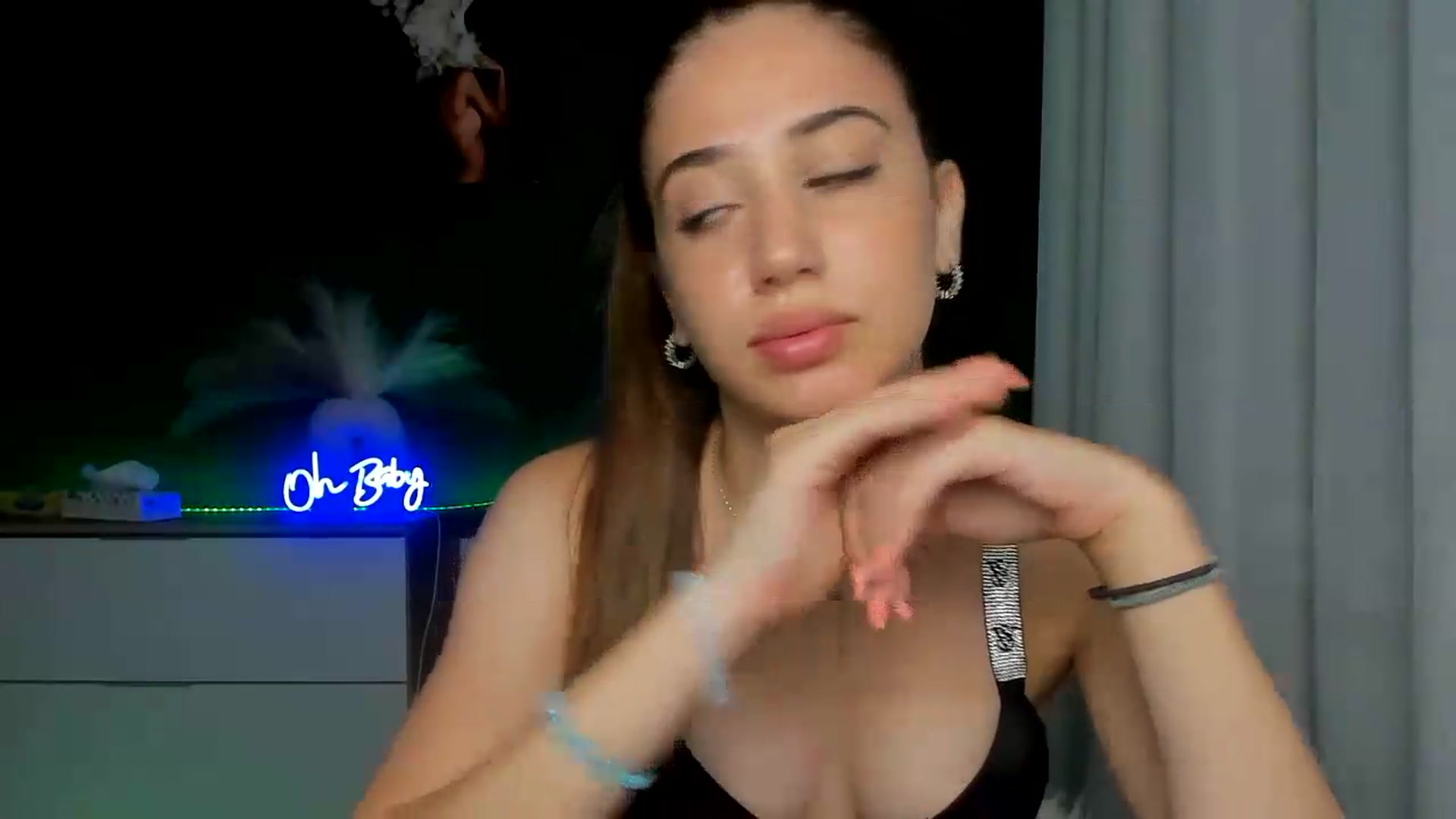 Gallery image thumbnail from AlexaPirs's myfreecams stream on, 07/23/2026, 15:44 image 11 of 20