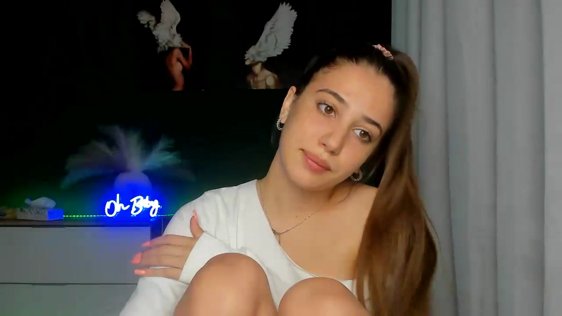 Gallery image thumbnail from AlexaPirs's myfreecams stream on, 07/24/2026, 13:37 image 4 of 20