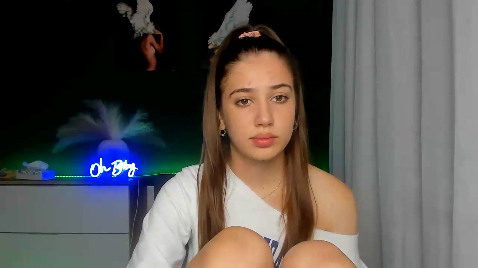 Gallery image thumbnail from AlexaPirs's myfreecams stream on, 07/24/2026, 13:37 image 18 of 20