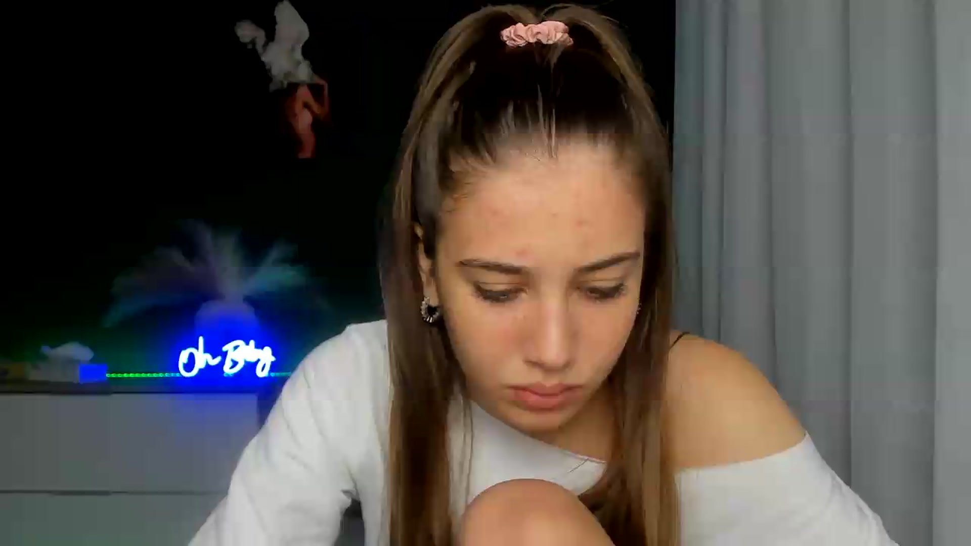 Gallery image thumbnail from AlexaPirs's myfreecams stream on, 07/24/2026, 13:37 image 1 of 20