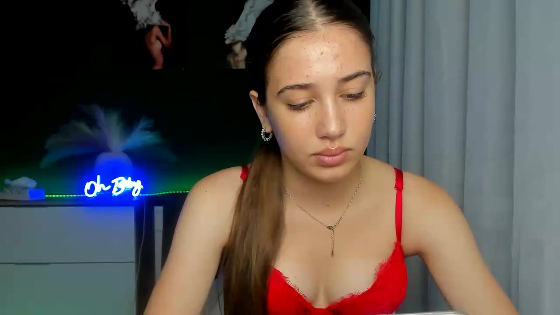Gallery image thumbnail from AlexaPirs's myfreecams stream on, 07/27/2026, 13:16 image 4 of 20