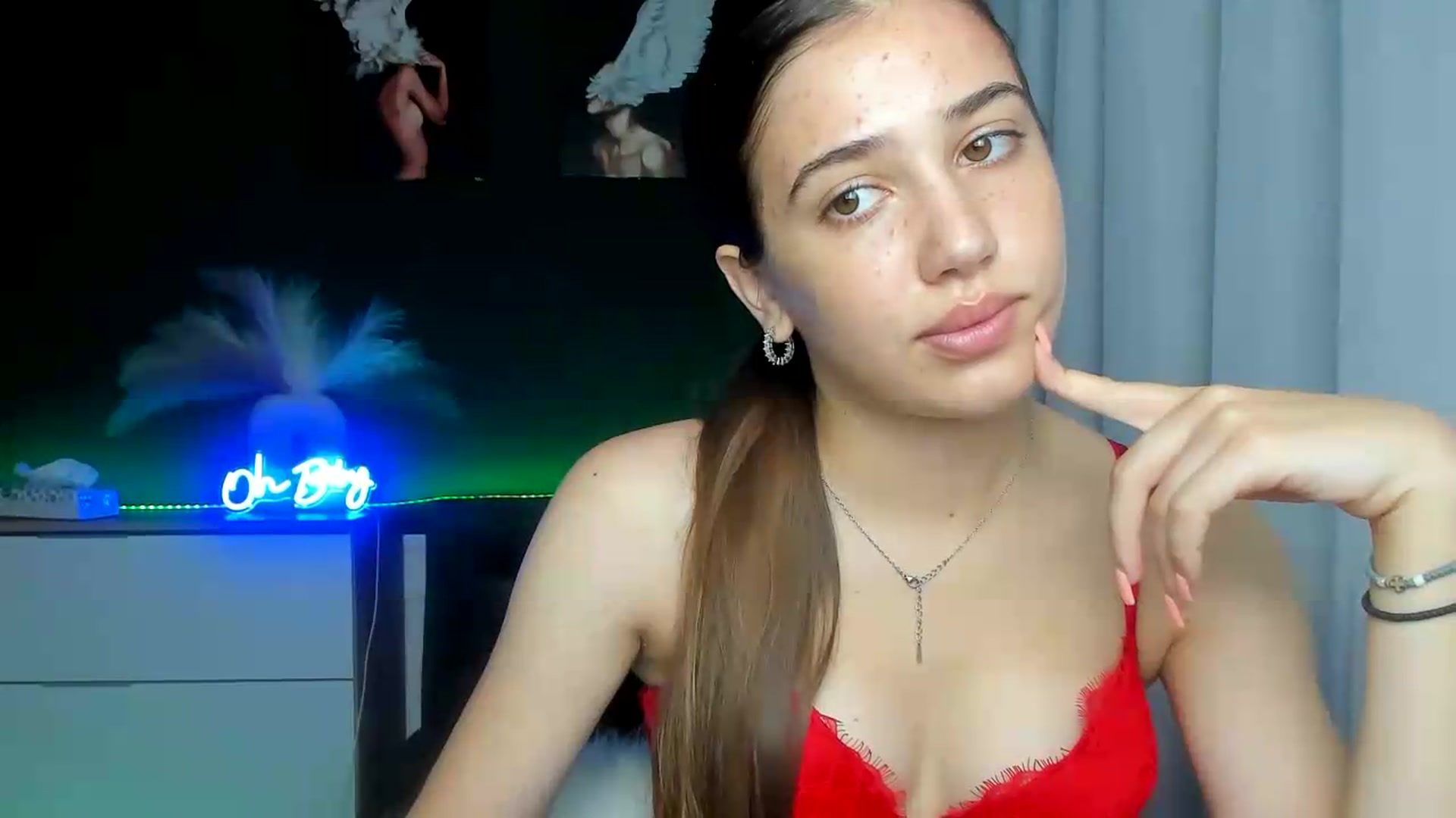 Gallery image thumbnail from AlexaPirs's myfreecams stream on, 07/27/2026, 13:16 image 16 of 20