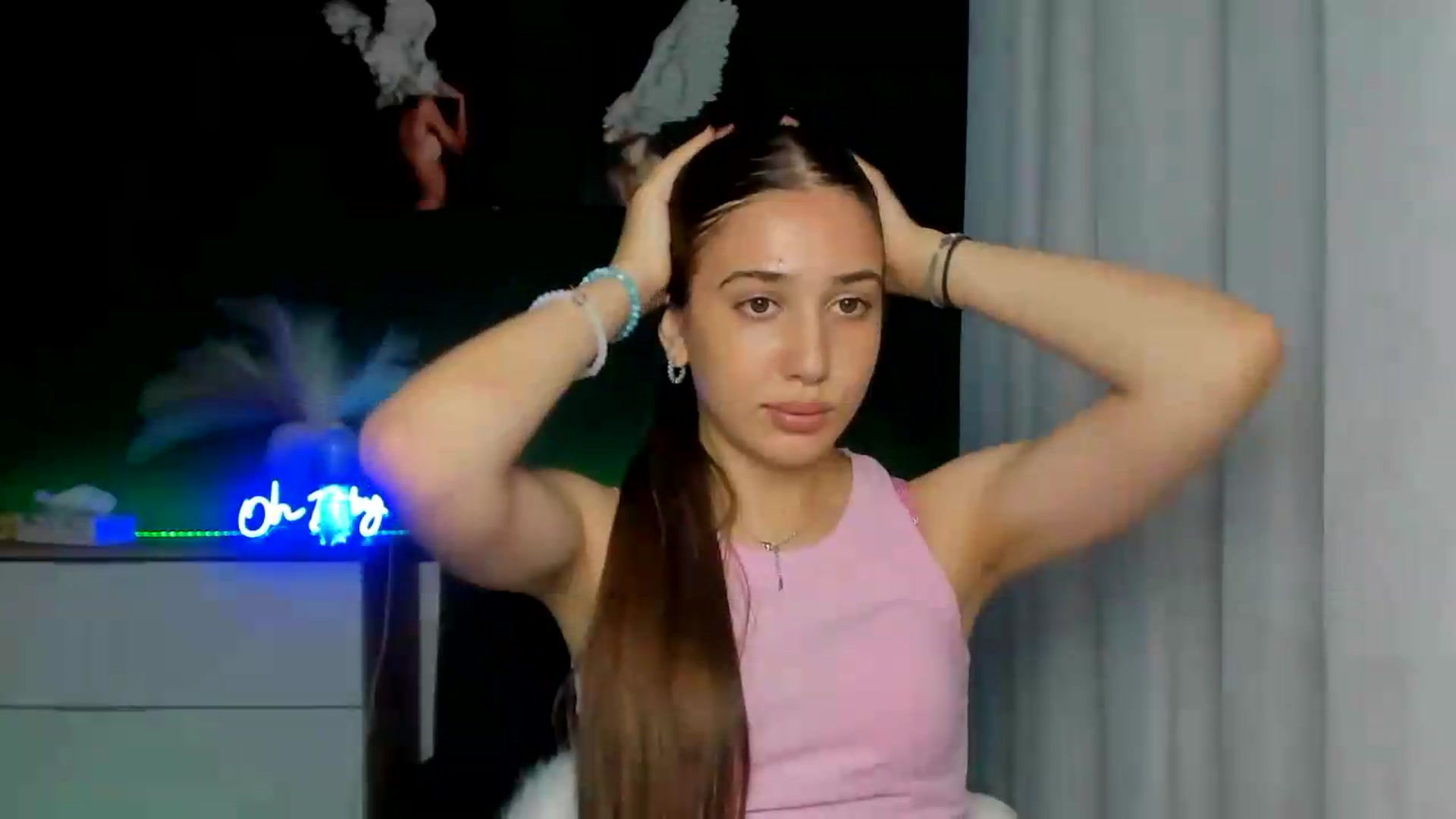 Gallery image thumbnail from AlexaPirs's myfreecams stream on, 07/27/2026, 14:01 image 5 of 20