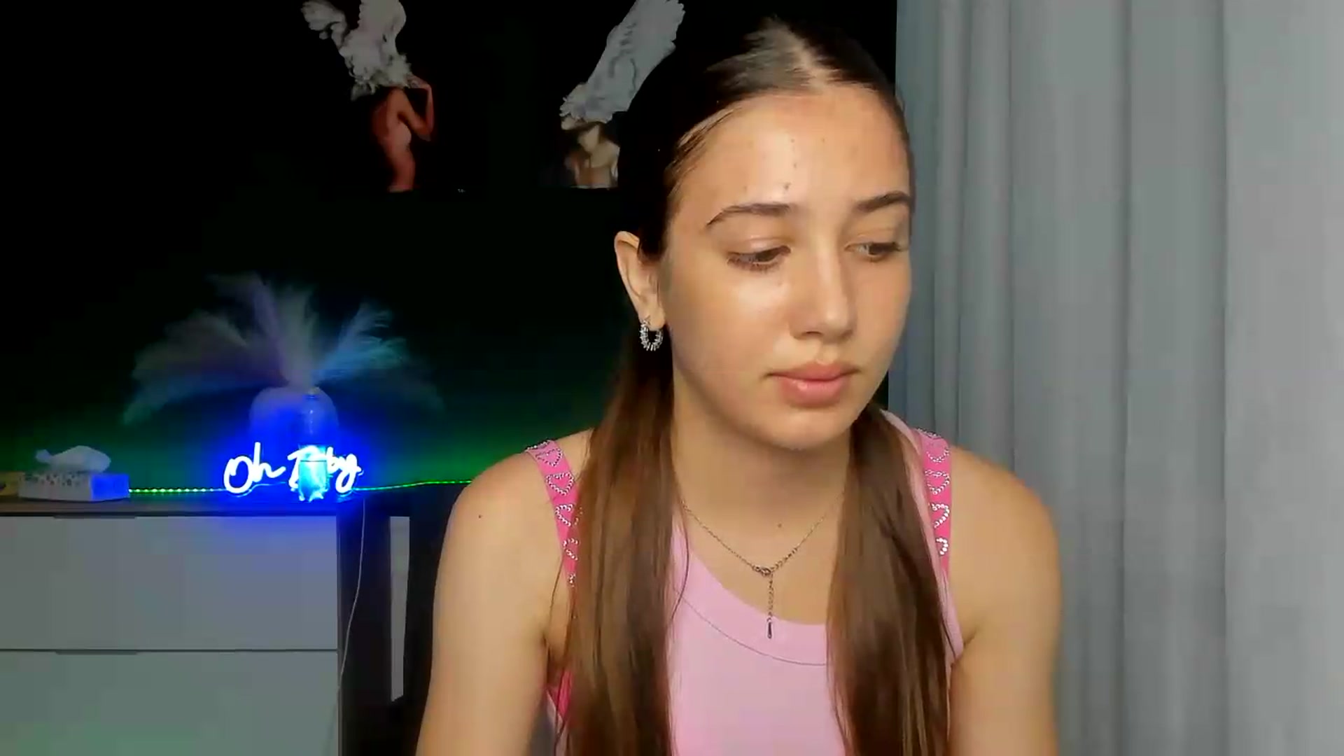 Gallery image thumbnail from AlexaPirs's myfreecams stream on, 07/27/2026, 14:01 image 11 of 20