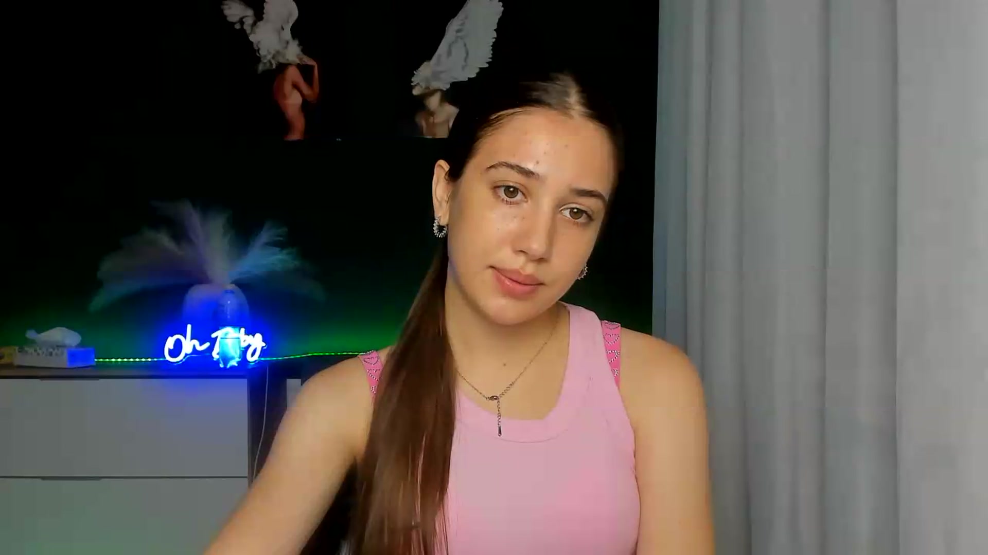 Gallery image thumbnail from AlexaPirs's myfreecams stream on, 07/27/2026, 14:01 image 8 of 20