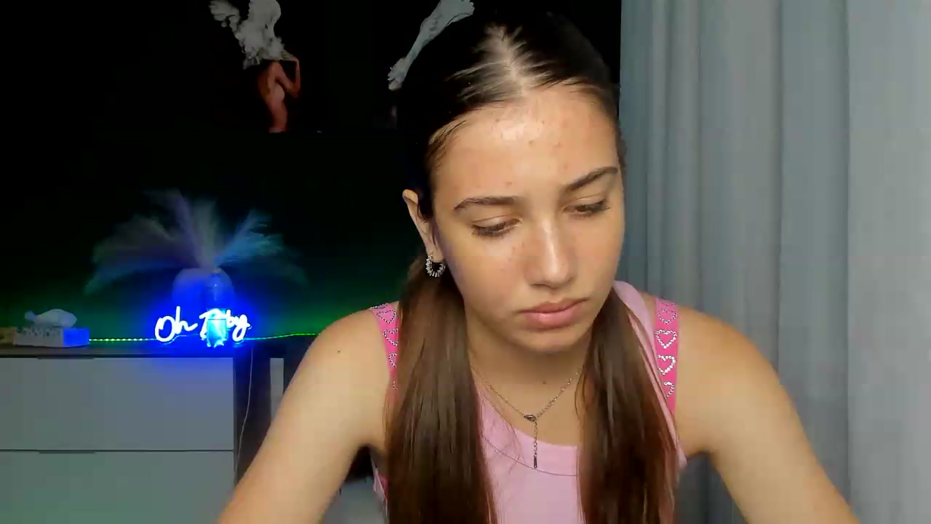 Gallery image thumbnail from AlexaPirs's myfreecams stream on, 07/27/2026, 14:01 image 17 of 20