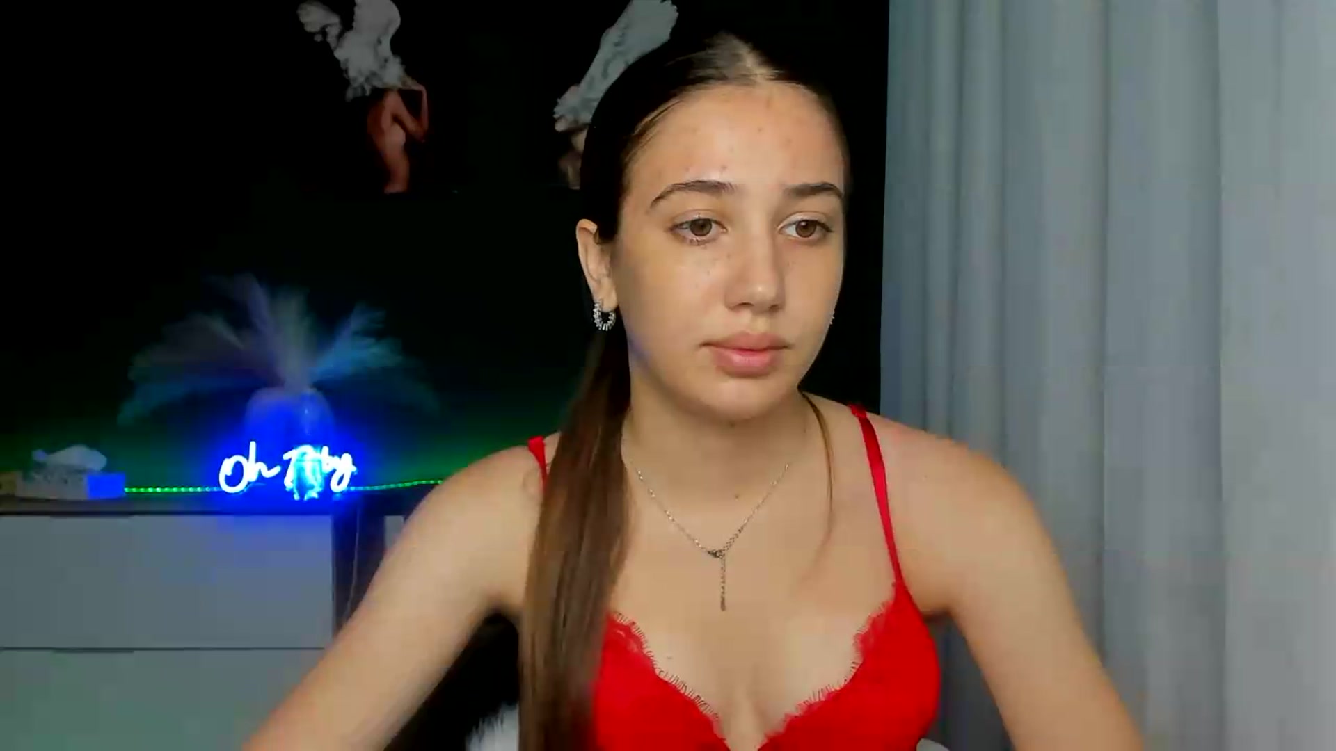Gallery image thumbnail from AlexaPirs's myfreecams stream on, 07/27/2026, 14:32 image 3 of 20
