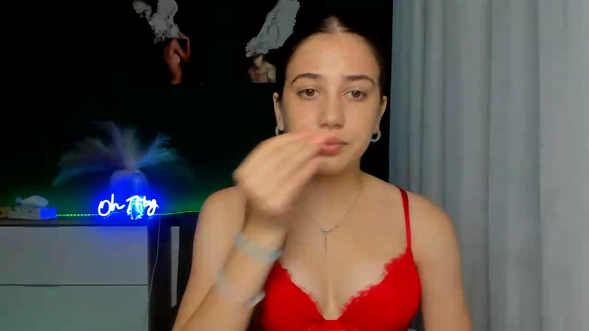 Gallery image thumbnail from AlexaPirs's myfreecams stream on, 07/27/2026, 14:32 image 6 of 20