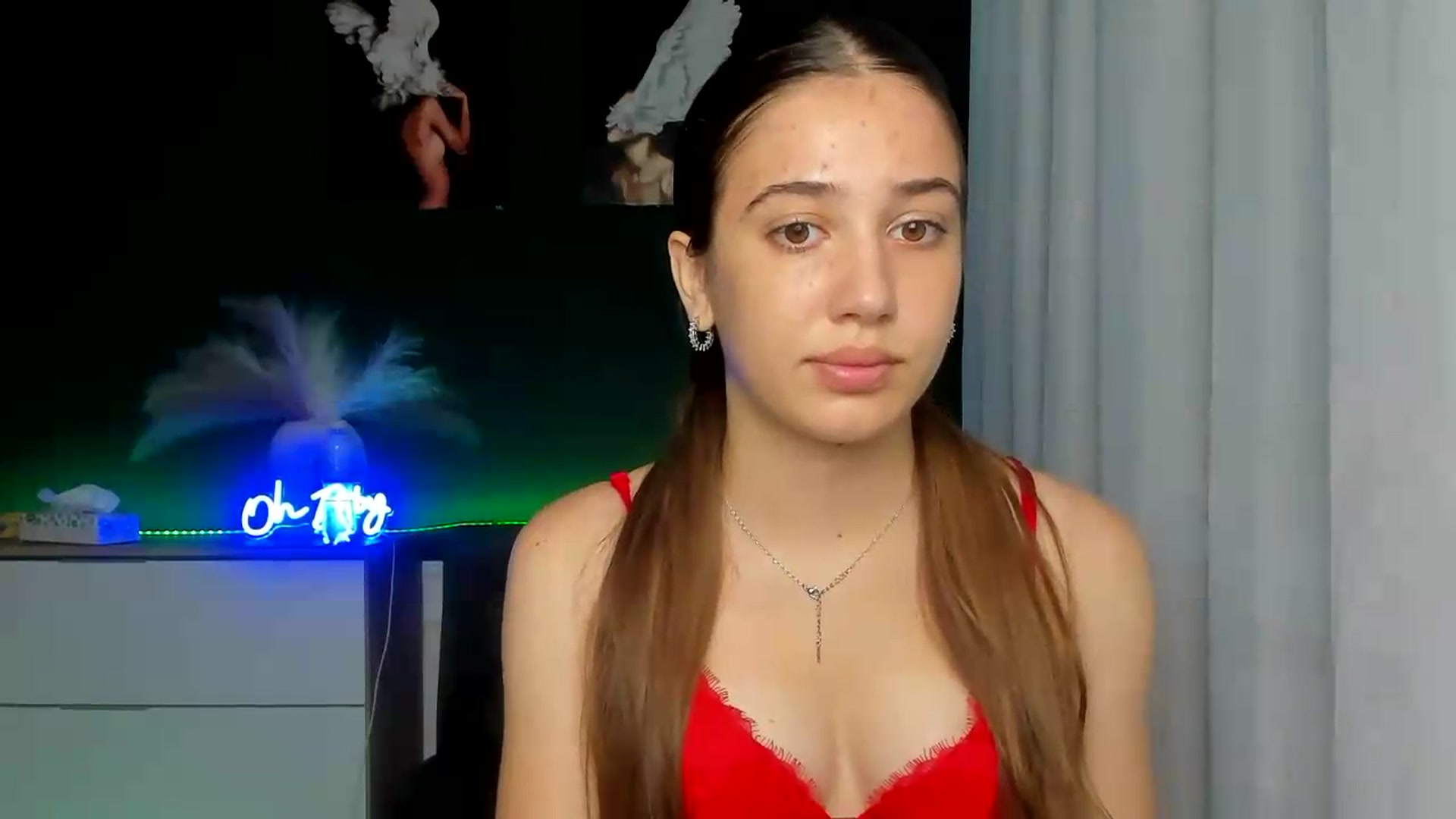 Gallery image thumbnail from AlexaPirs's myfreecams stream on, 07/27/2026, 14:32 image 10 of 20