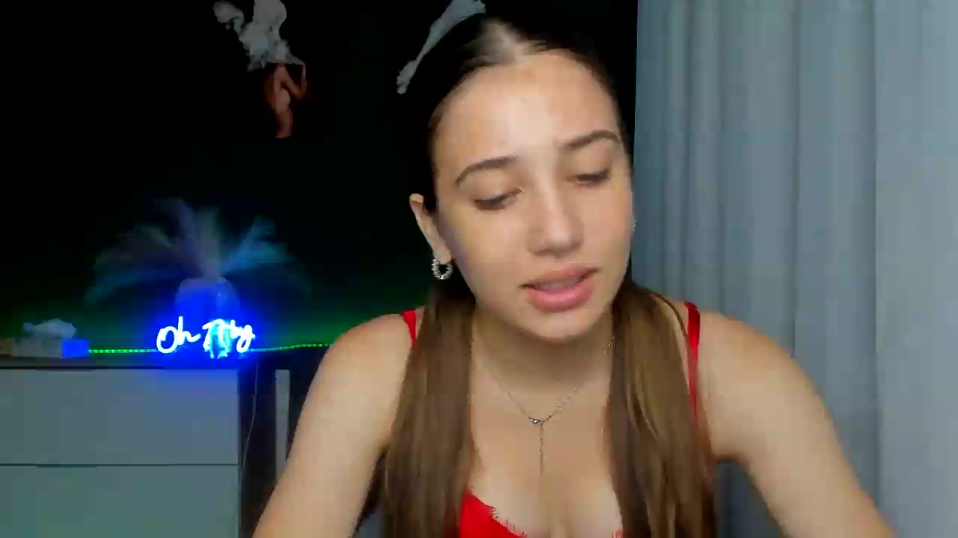 Gallery image thumbnail from AlexaPirs's myfreecams stream on, 07/27/2026, 14:32 image 11 of 20