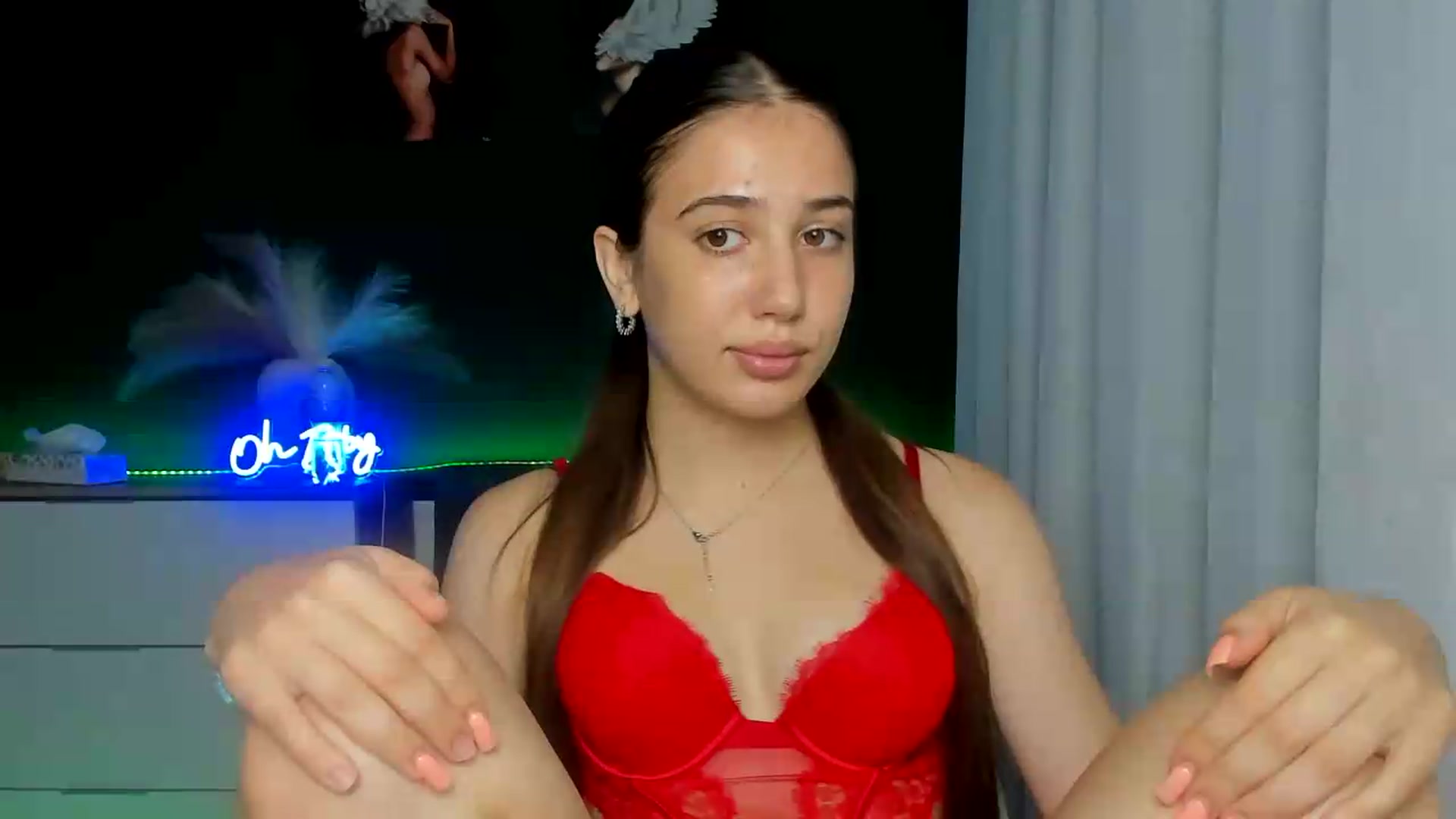 Gallery image thumbnail from AlexaPirs's myfreecams stream on, 07/27/2026, 15:00 image 17 of 20