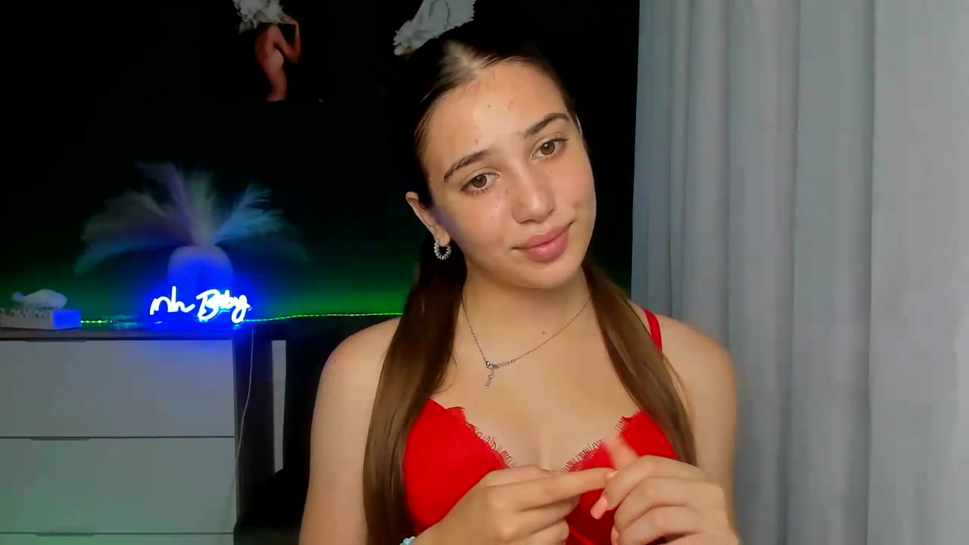 Gallery image thumbnail from AlexaPirs's myfreecams stream on, 07/27/2026, 16:13 image 20 of 20