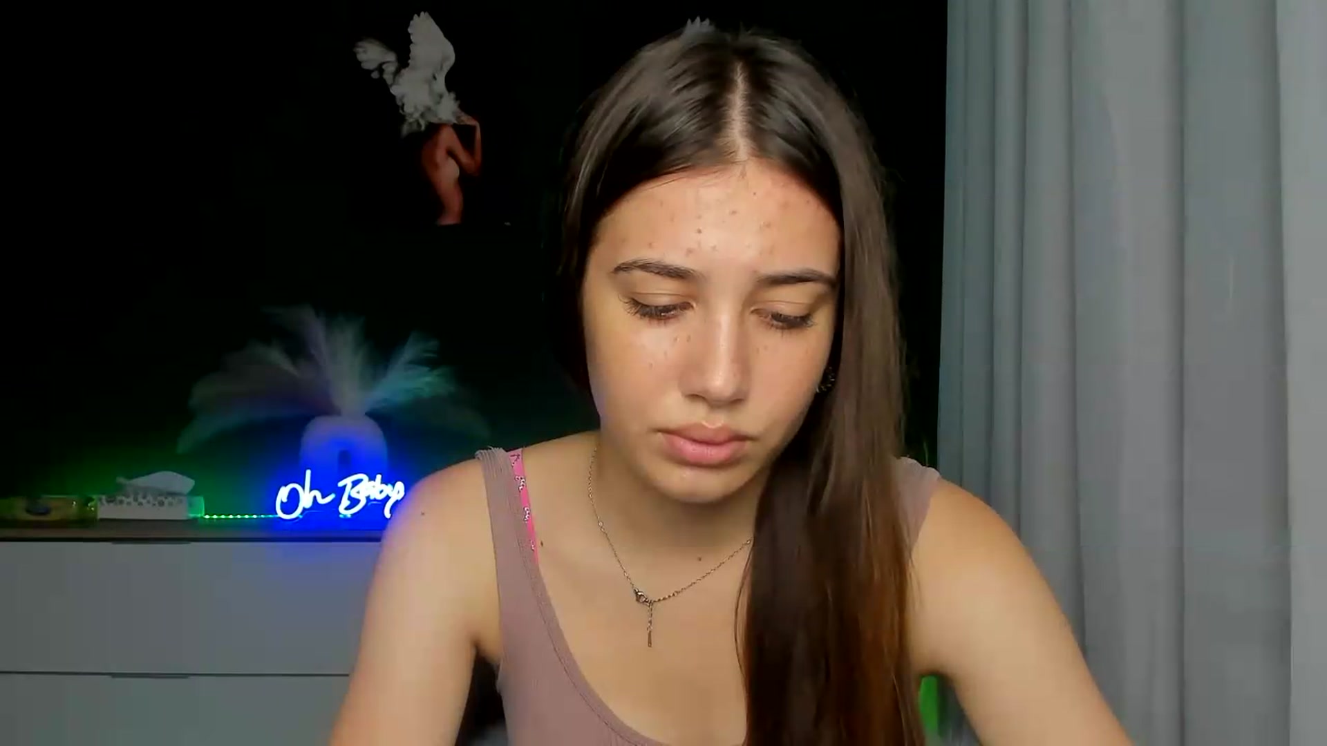 Gallery image thumbnail from AlexaPirs's myfreecams stream on, 07/28/2026, 12:38 image 11 of 20