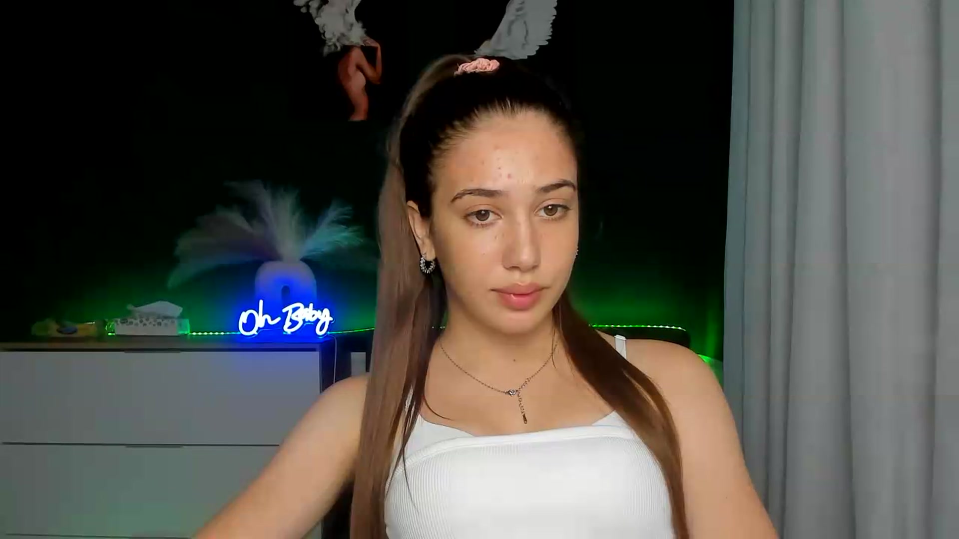Gallery image thumbnail from AlexaPirs's myfreecams stream on, 07/29/2026, 14:56 image 5 of 20