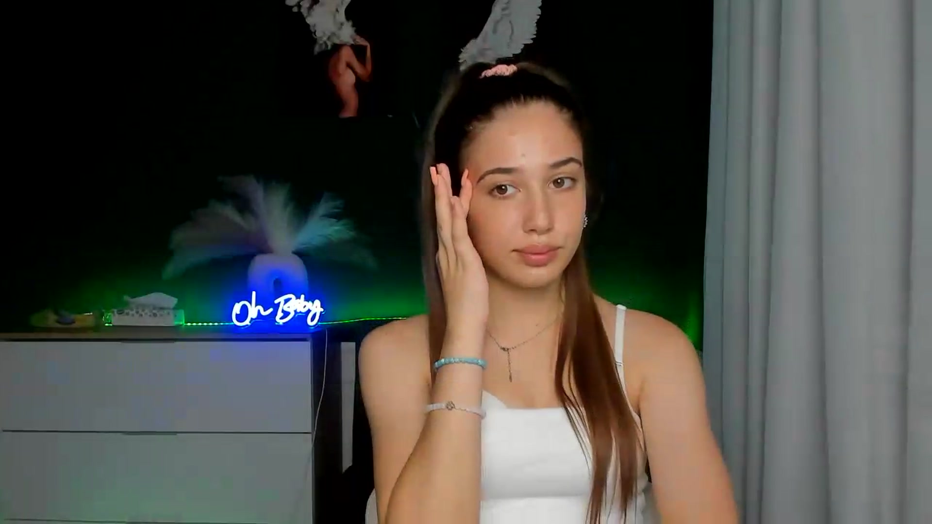 Gallery image thumbnail from AlexaPirs's myfreecams stream on, 07/29/2026, 14:56 image 13 of 20