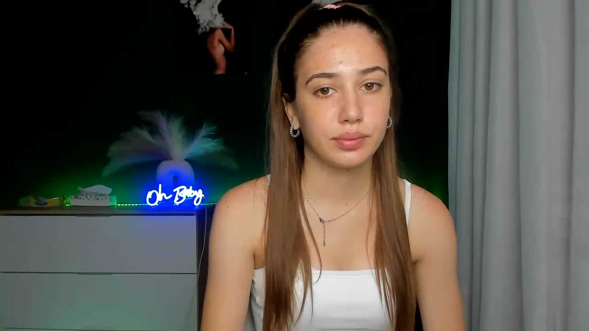 Gallery image thumbnail from AlexaPirs's myfreecams stream on, 07/29/2026, 14:56 image 19 of 20