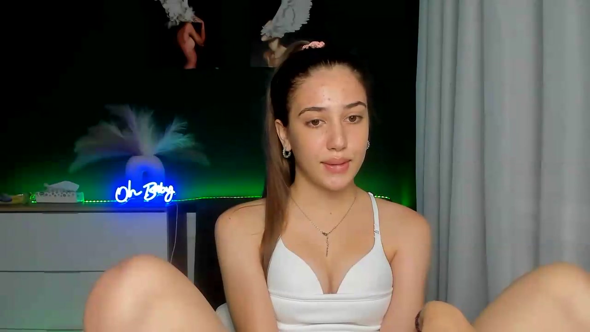 Gallery image thumbnail from AlexaPirs's myfreecams stream on, 07/29/2026, 16:02 image 2 of 20