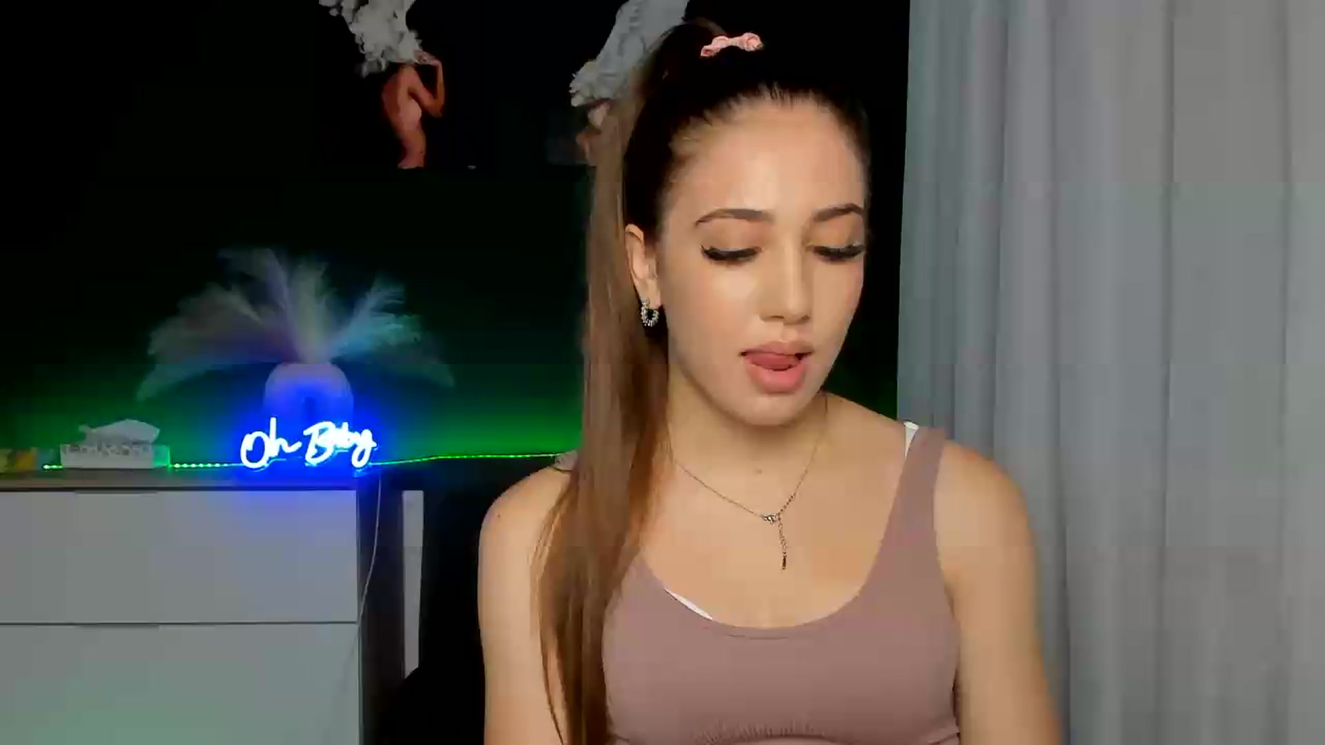 Gallery image thumbnail from AlexaPirs's myfreecams stream on, 07/30/2026, 12:55 image 10 of 20
