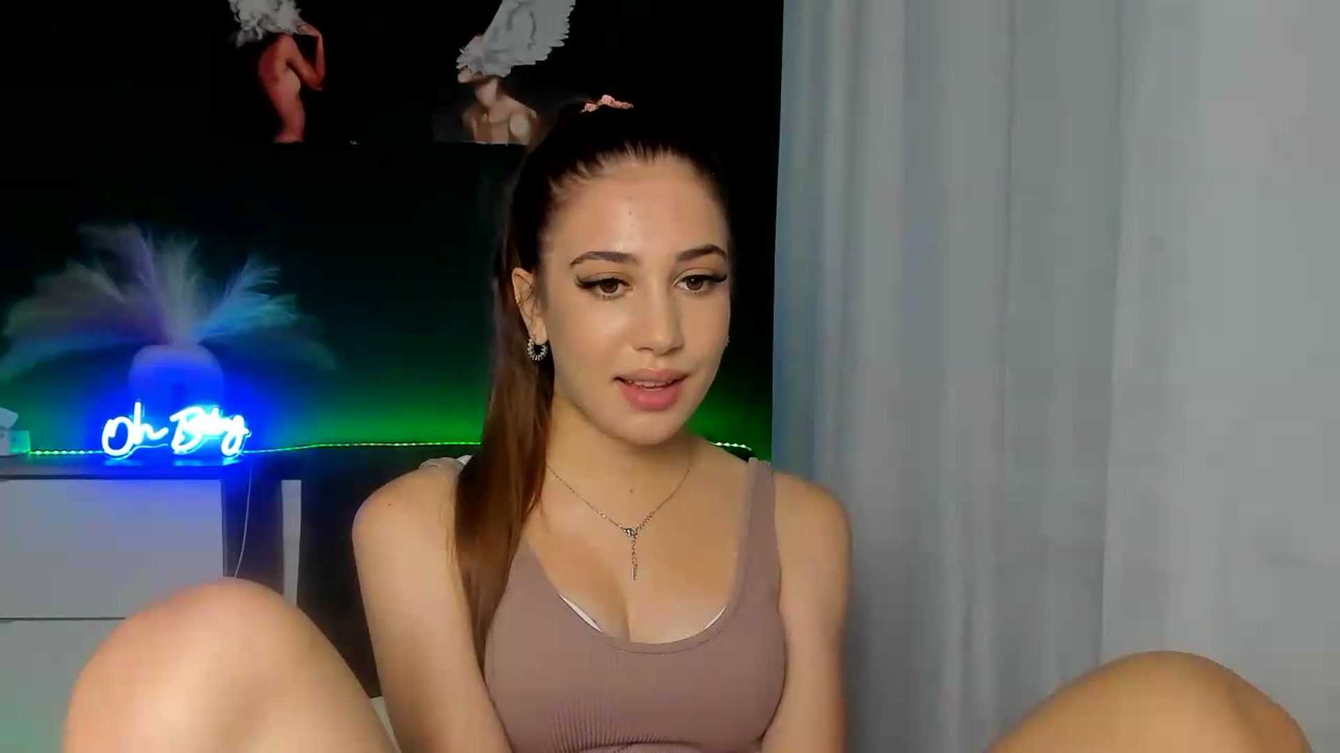 Gallery image thumbnail from AlexaPirs's myfreecams stream on, 07/30/2026, 13:22 image 16 of 20