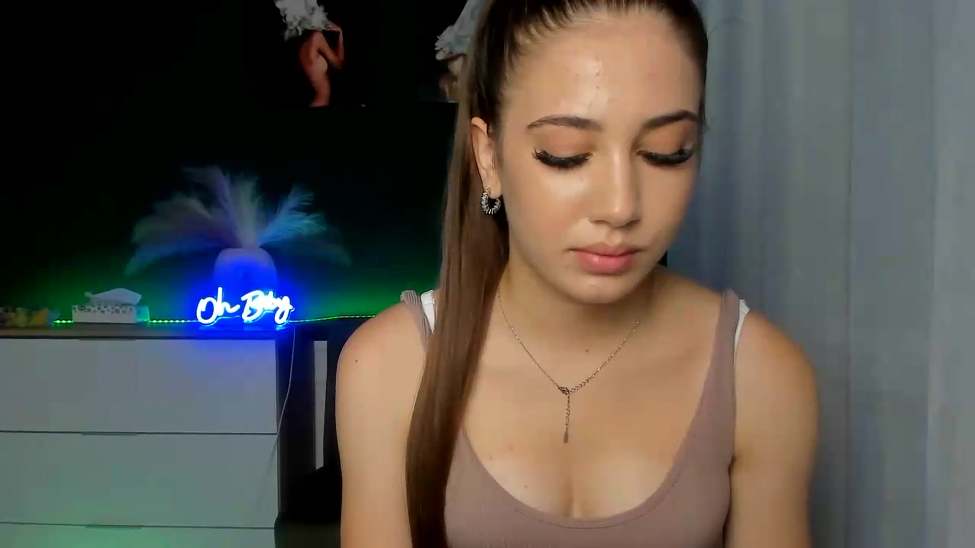 Gallery image thumbnail from AlexaPirs's myfreecams stream on, 07/30/2026, 14:24 image 17 of 20