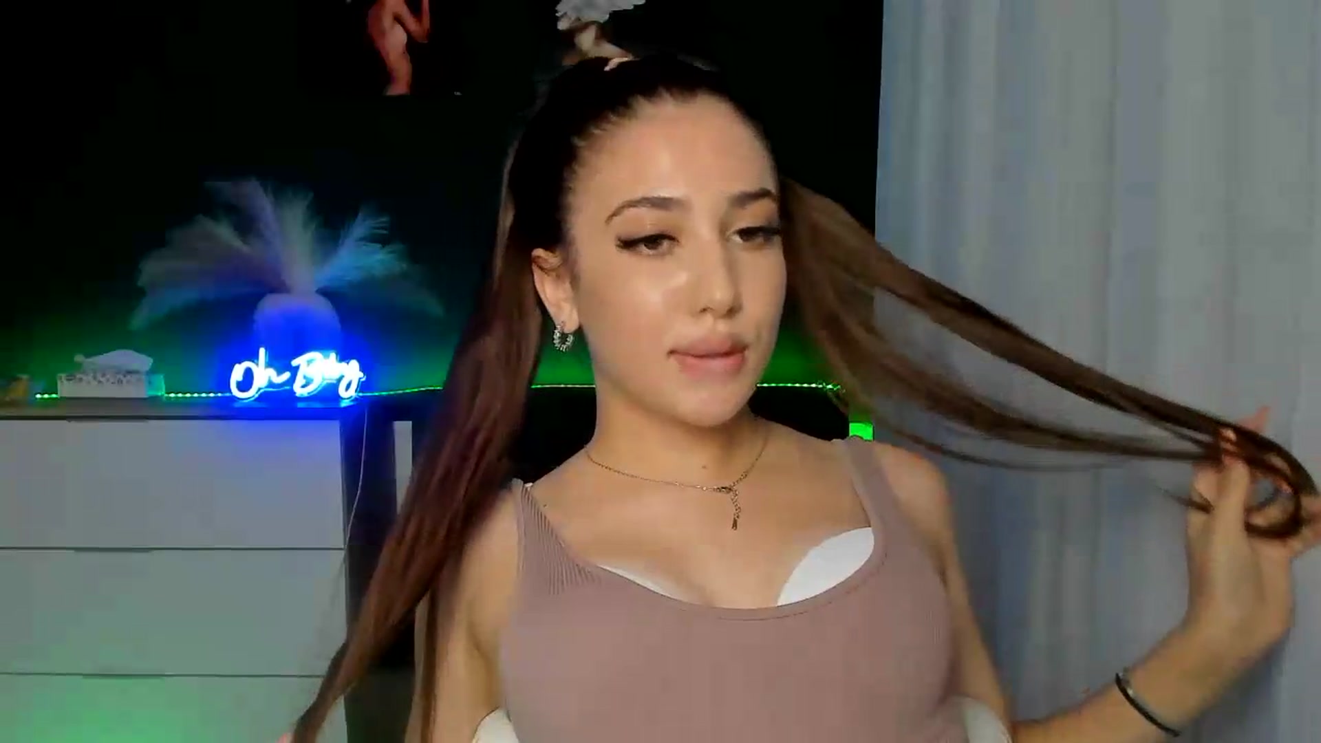Gallery image thumbnail from AlexaPirs's myfreecams stream on, 07/30/2026, 16:08 image 10 of 20