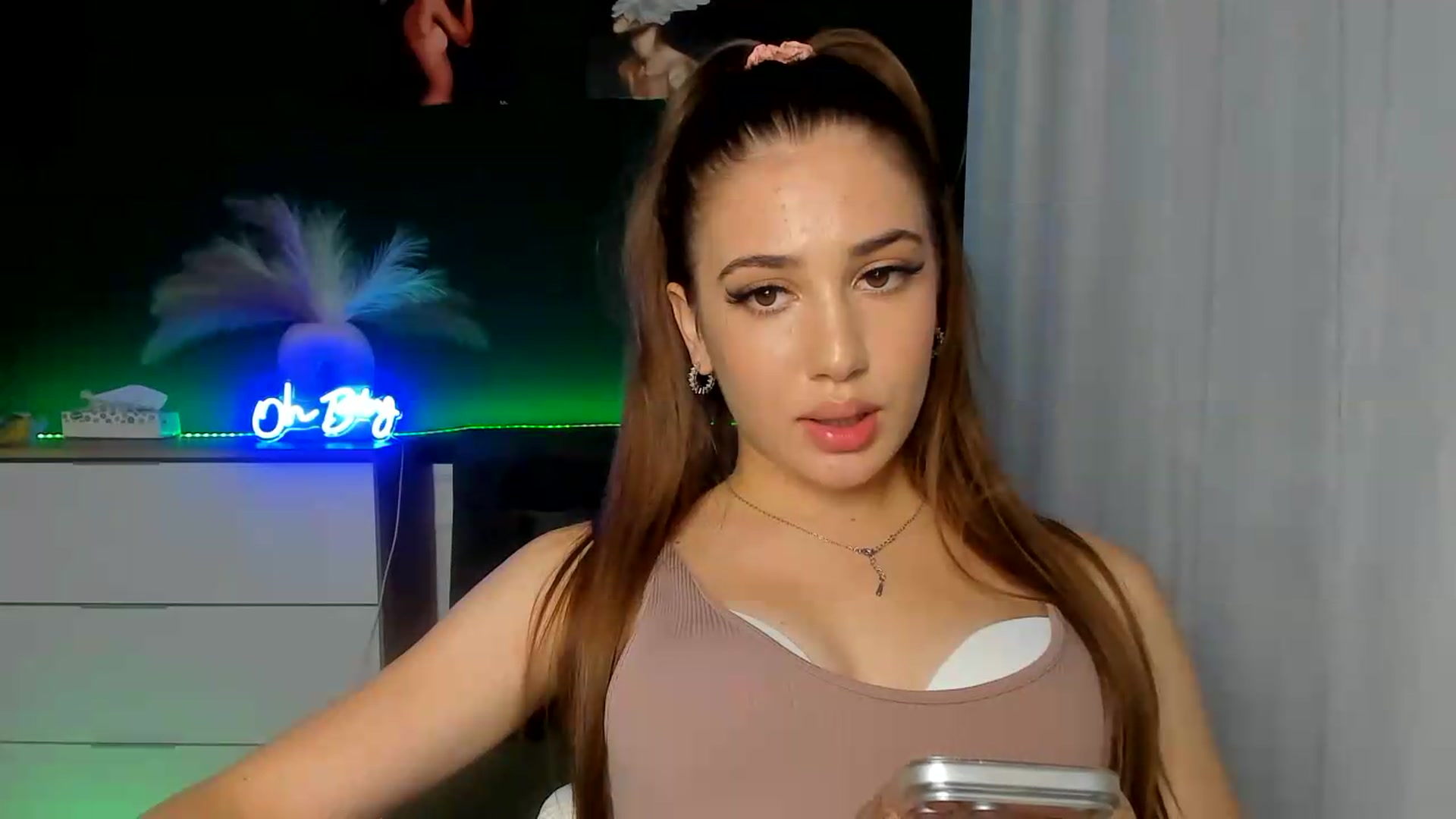 Gallery image thumbnail from AlexaPirs's myfreecams stream on, 07/30/2026, 16:08 image 18 of 20
