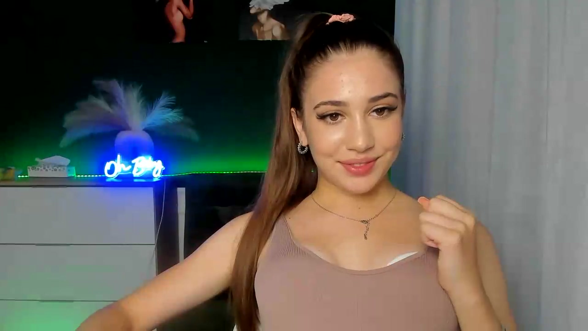 Gallery image thumbnail from AlexaPirs's myfreecams stream on, 07/30/2026, 16:08 image 5 of 20