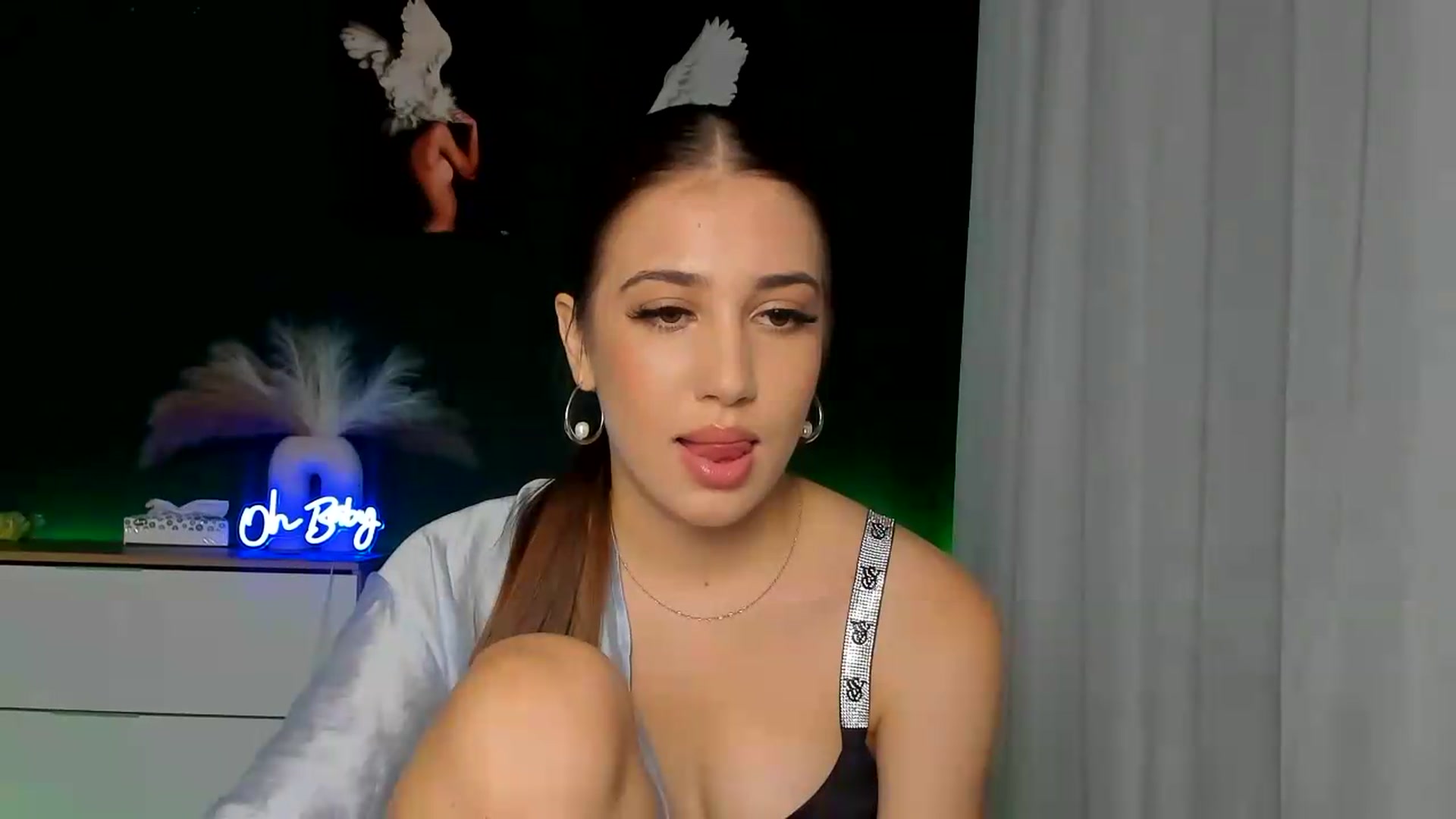 Gallery image thumbnail from AlexaPirs's myfreecams stream on, 08/02/2026, 13:20 image 9 of 20