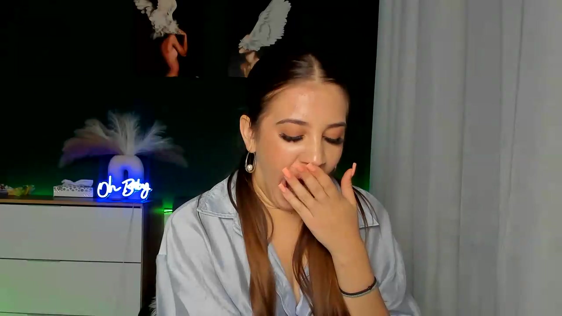 Gallery image thumbnail from AlexaPirs's myfreecams stream on, 08/02/2026, 16:44 image 15 of 20