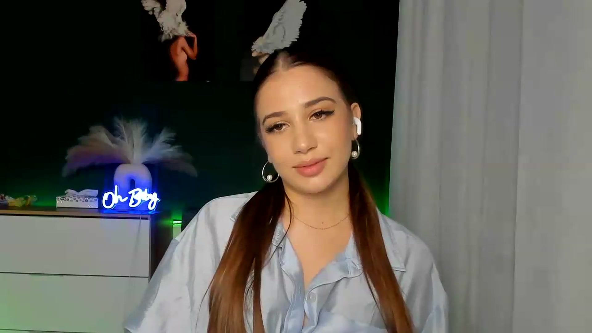 Gallery image thumbnail from AlexaPirs's myfreecams stream on, 08/02/2026, 16:44 image 6 of 20