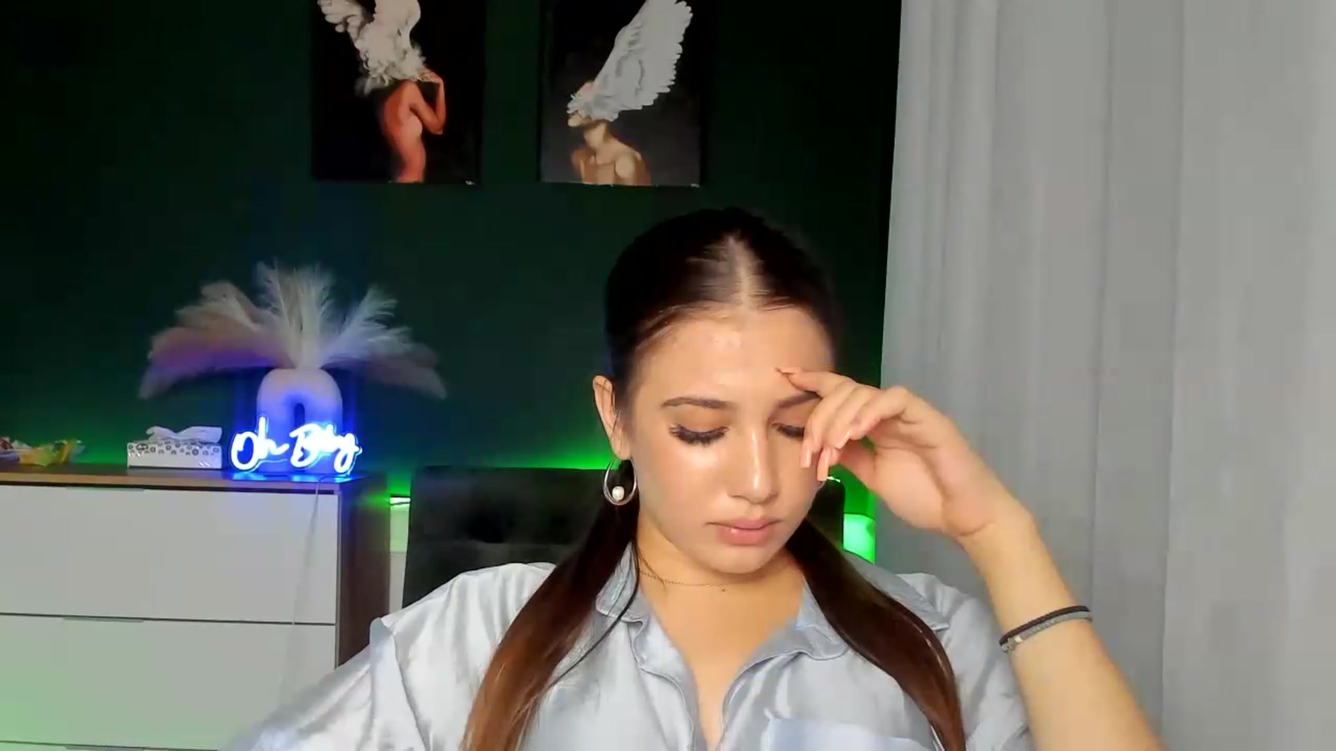 Gallery image thumbnail from AlexaPirs's myfreecams stream on, 08/02/2026, 16:44 image 19 of 20