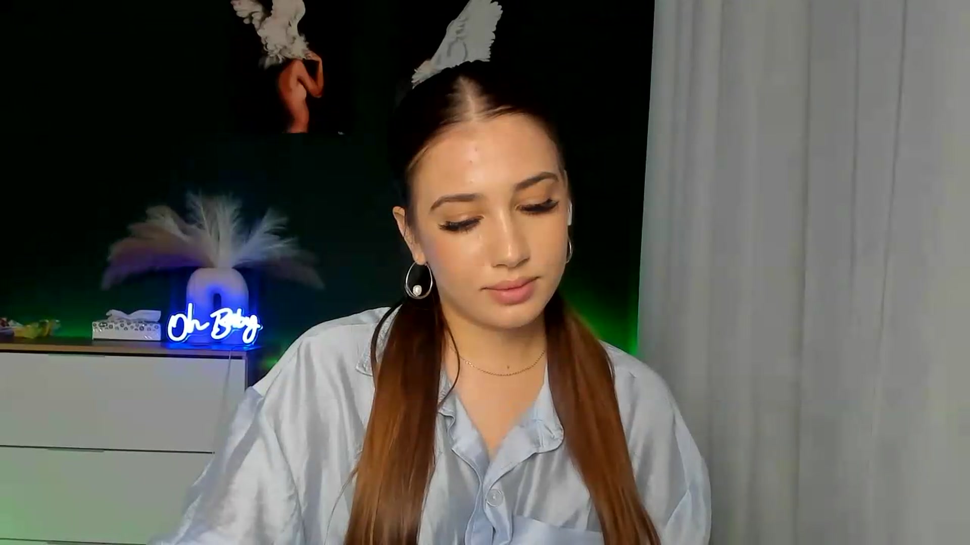 Gallery image thumbnail from AlexaPirs's myfreecams stream on, 08/02/2026, 16:44 image 8 of 20
