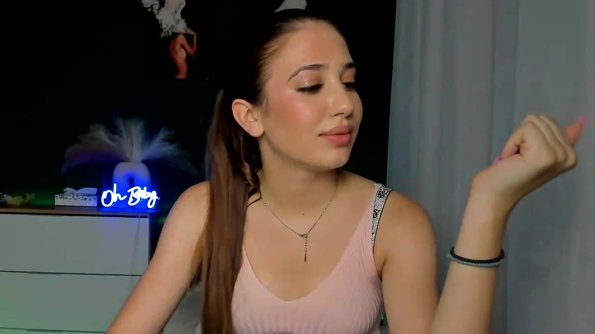 Gallery image thumbnail from AlexaPirs's myfreecams stream on, 08/03/2026, 12:43 image 9 of 20