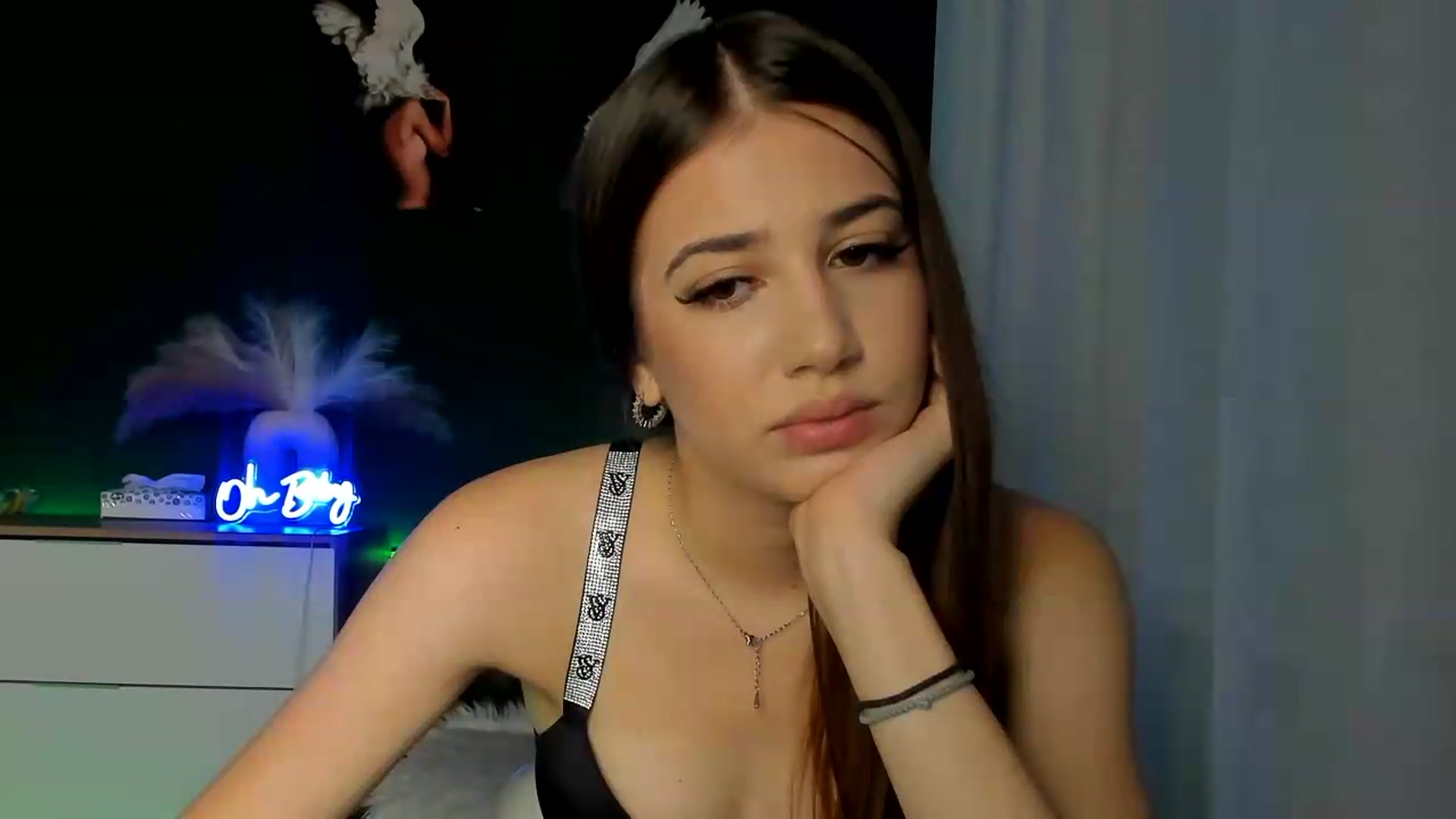 Gallery image thumbnail from AlexaPirs's myfreecams stream on, 08/04/2026, 12:32 image 10 of 20