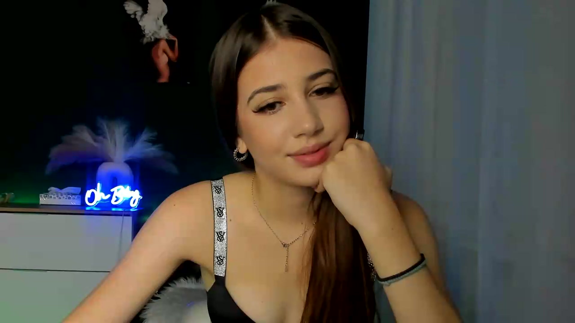 Gallery image thumbnail from AlexaPirs's myfreecams stream on, 08/04/2026, 12:32 image 2 of 20