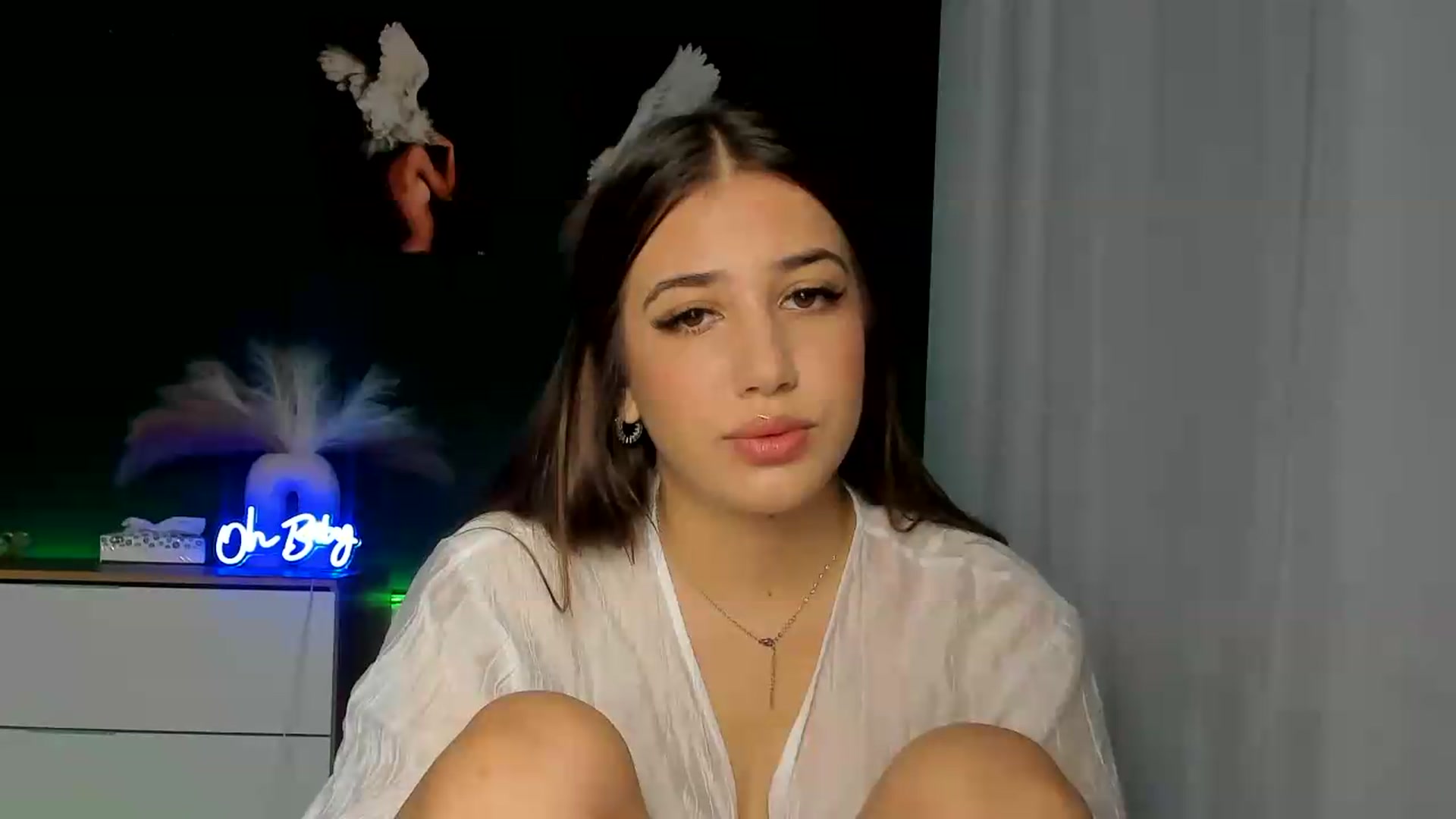 Gallery image thumbnail from AlexaPirs's myfreecams stream on, 08/05/2026, 12:35 image 17 of 20
