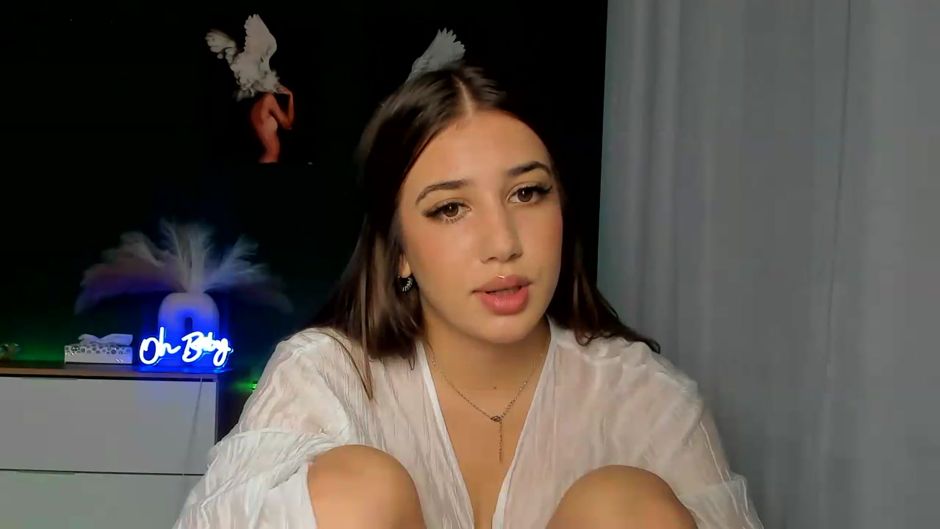 Gallery image thumbnail from AlexaPirs's myfreecams stream on, 08/05/2026, 12:35 image 16 of 20