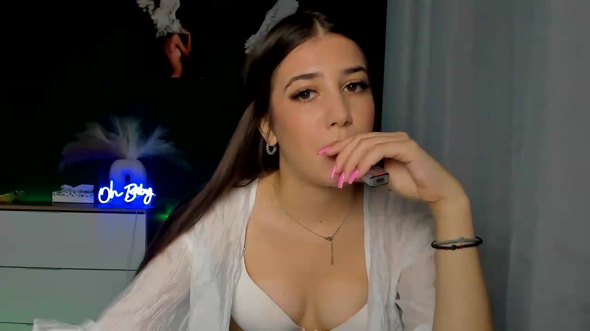 Gallery image thumbnail from AlexaPirs's myfreecams stream on, 08/05/2026, 13:20 image 4 of 20